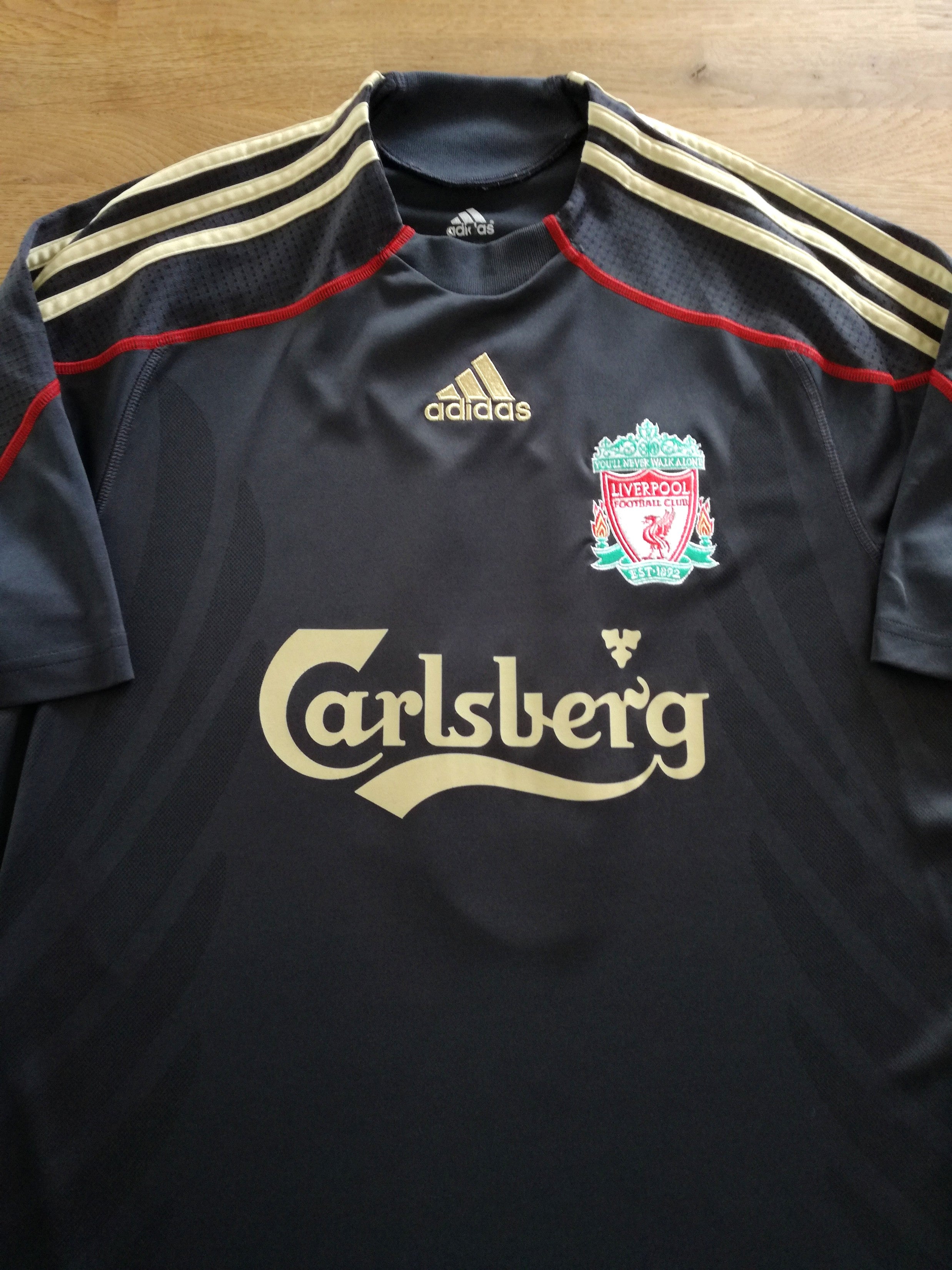 2009/10 Liverpool Away Football Shirt