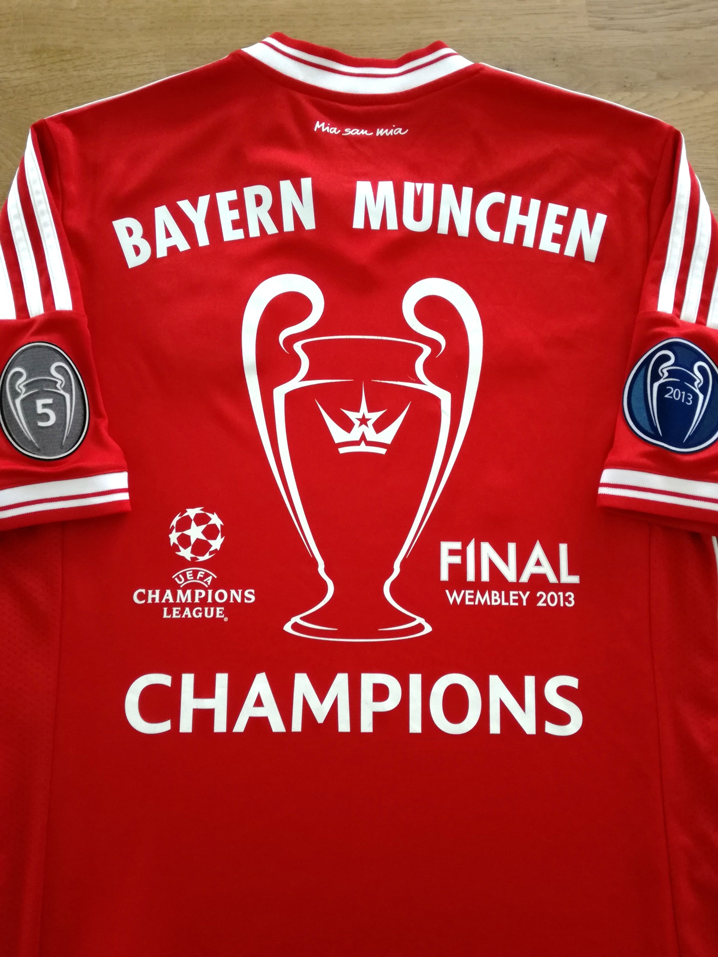 2013 Bayern Munich 'Champions League winners' Football Shirt