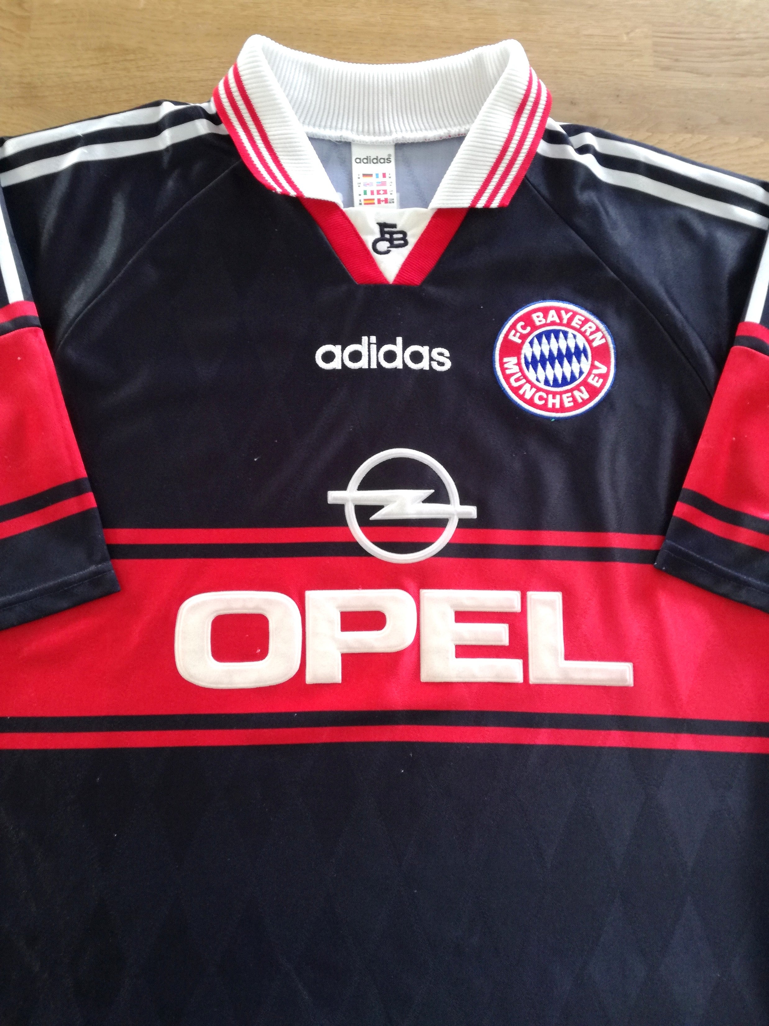 1997/98 Bayern Munich Home Football Shirt