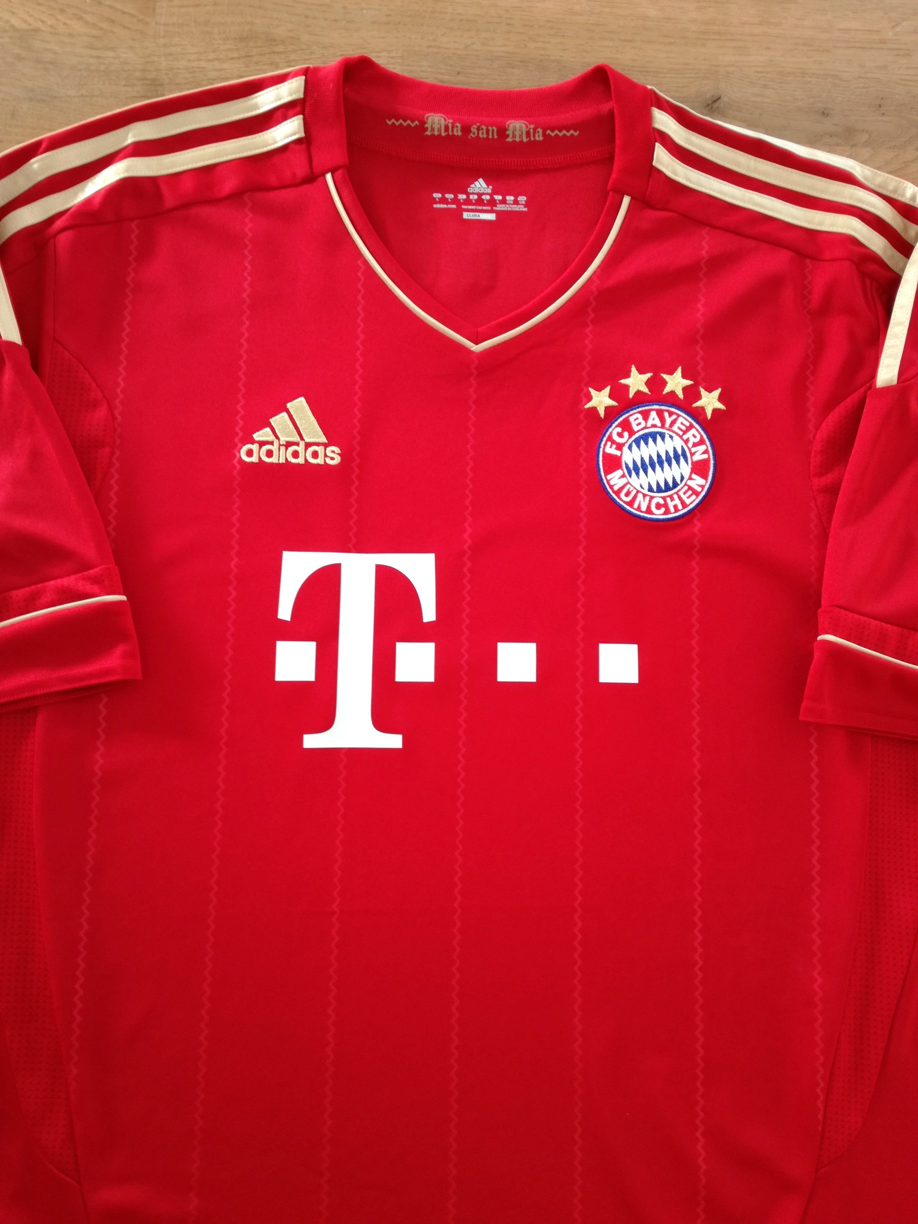 2011/12 Bayern Munich Home Football Shirt