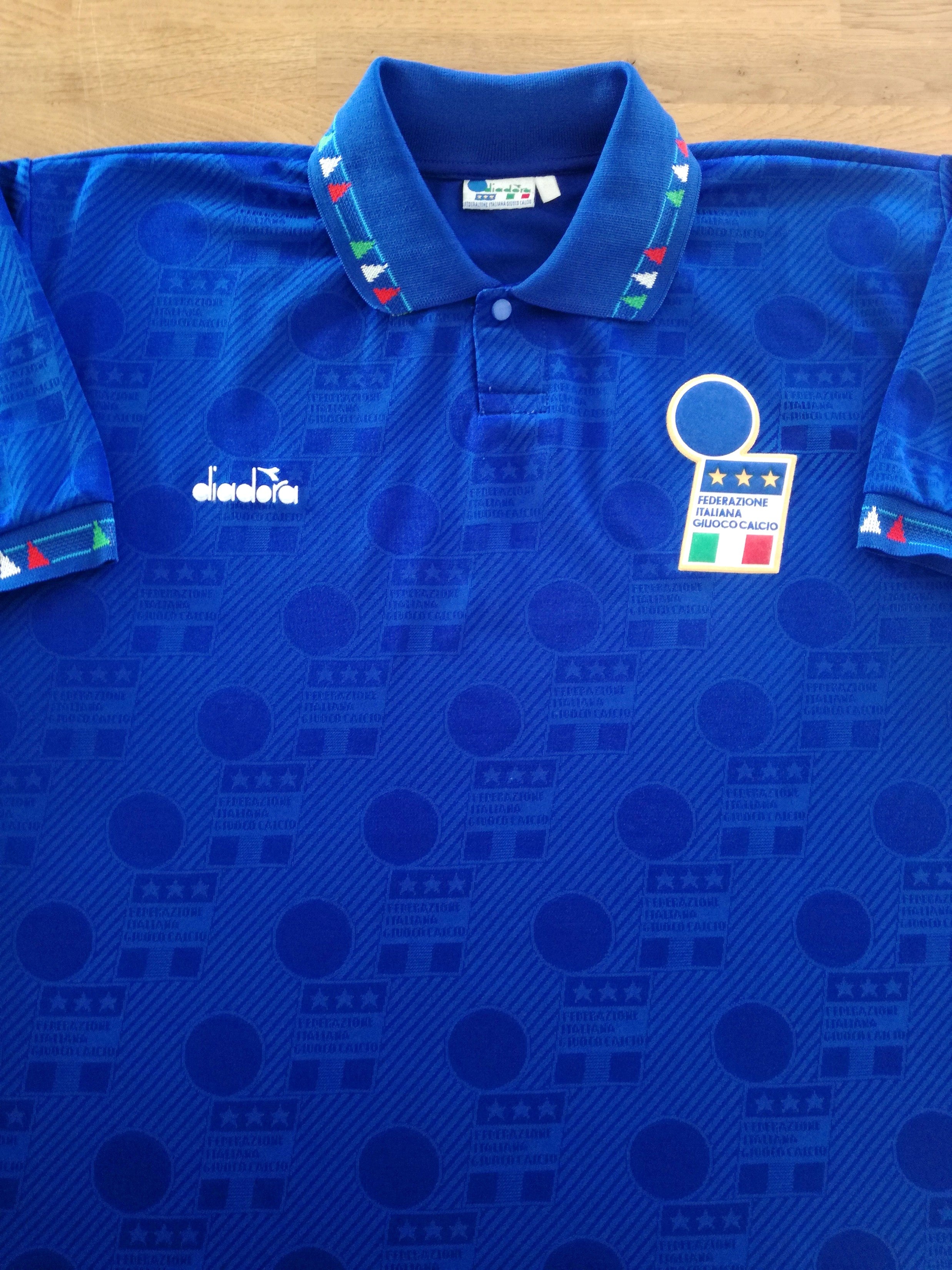 1993/94 Italy Home Football Shirt
