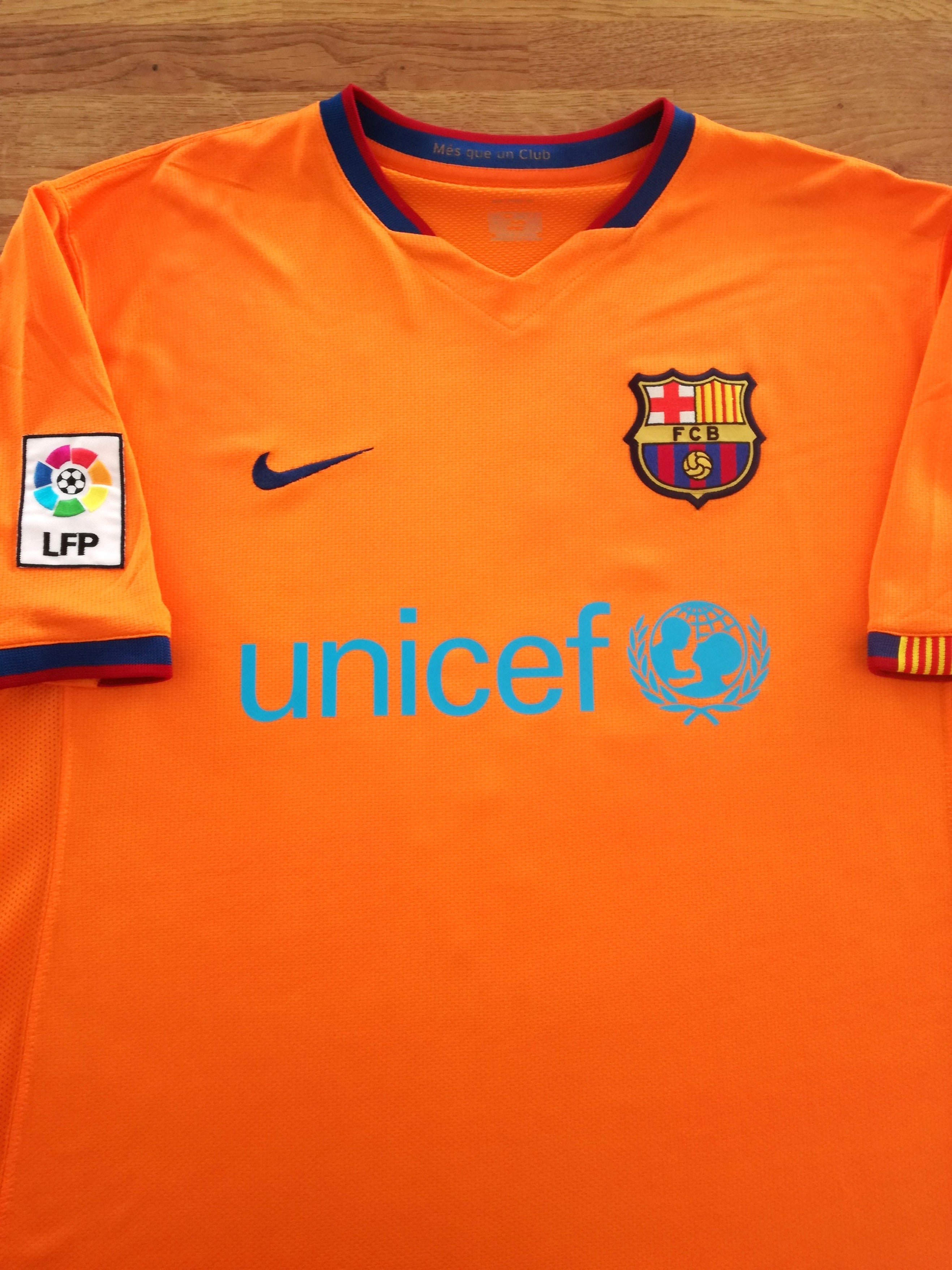2006/07 Barcelona Away La Liga Football Shirt