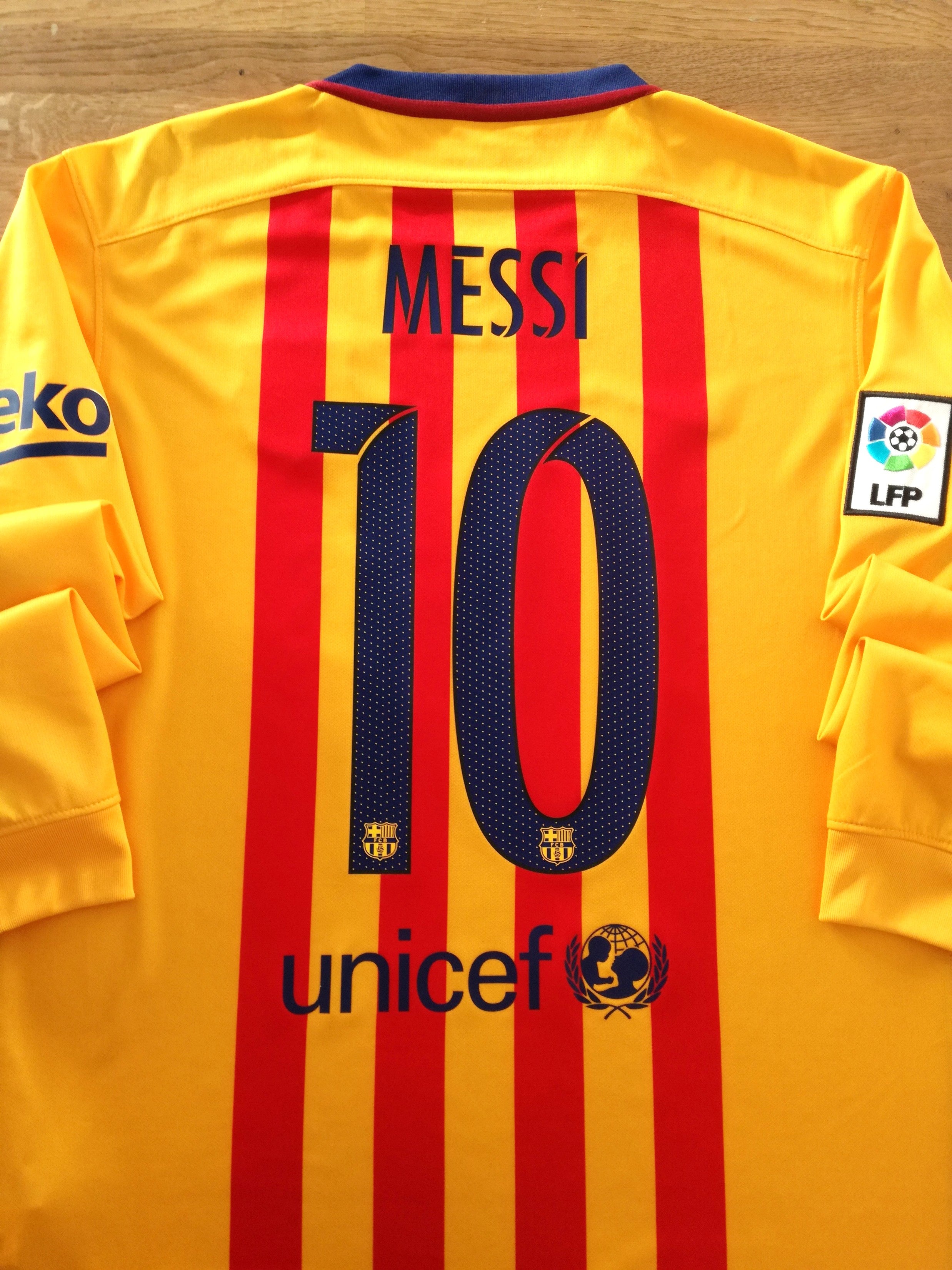 2015/16 Barcelona Away La Liga Football Shirt Messi #10