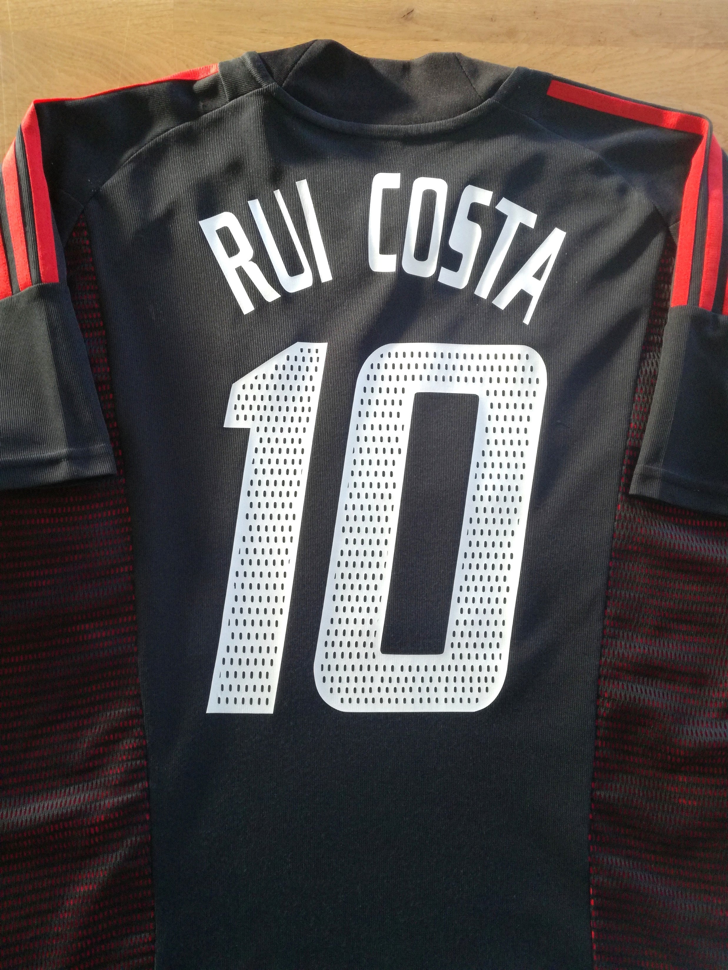 2002/03 AC Milan 3rd Football Shirt Rui Costa #10