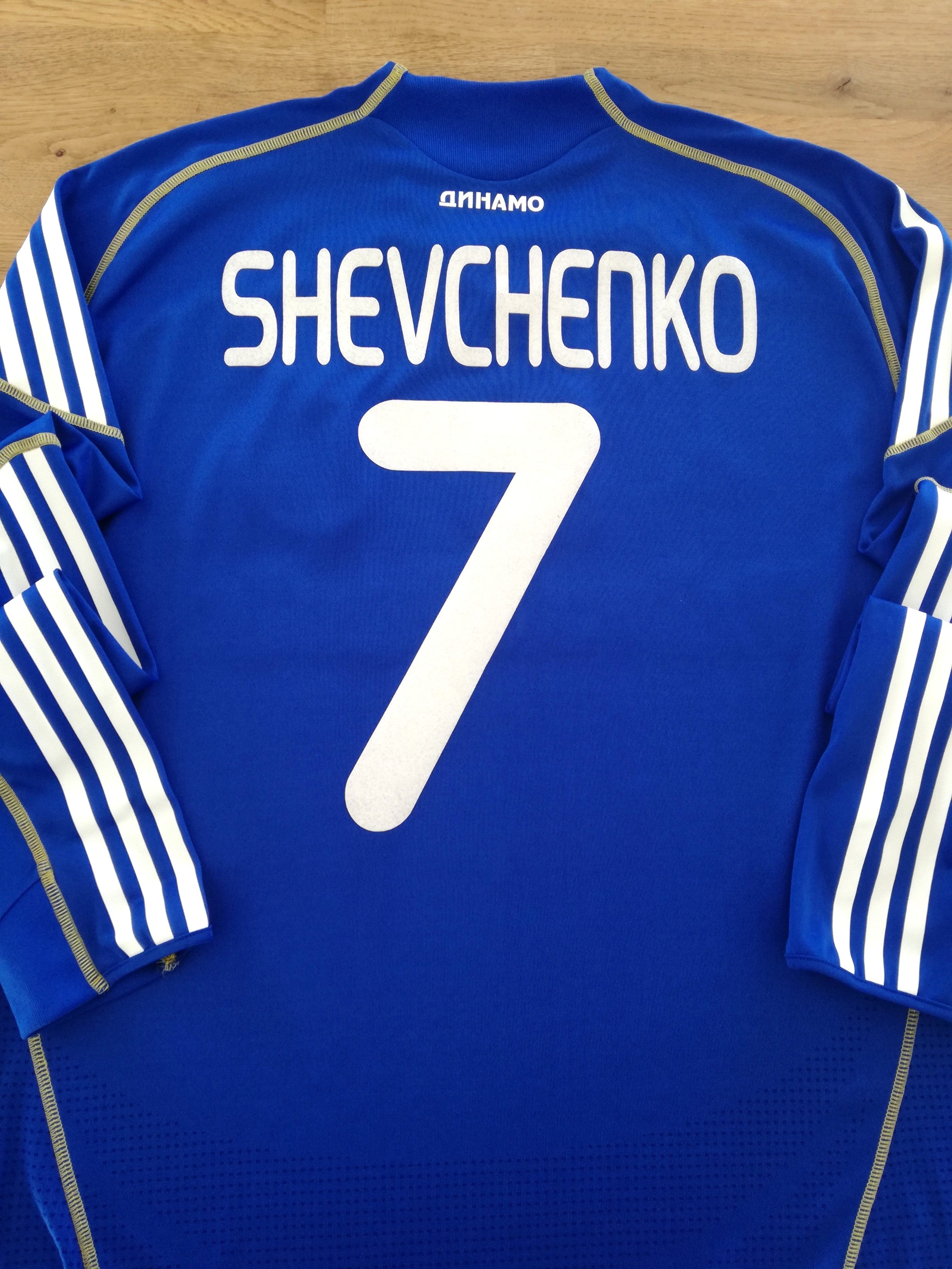 2009/10 Dynamo Kiev Away Formotion Football Shirt. Shevchenko #7