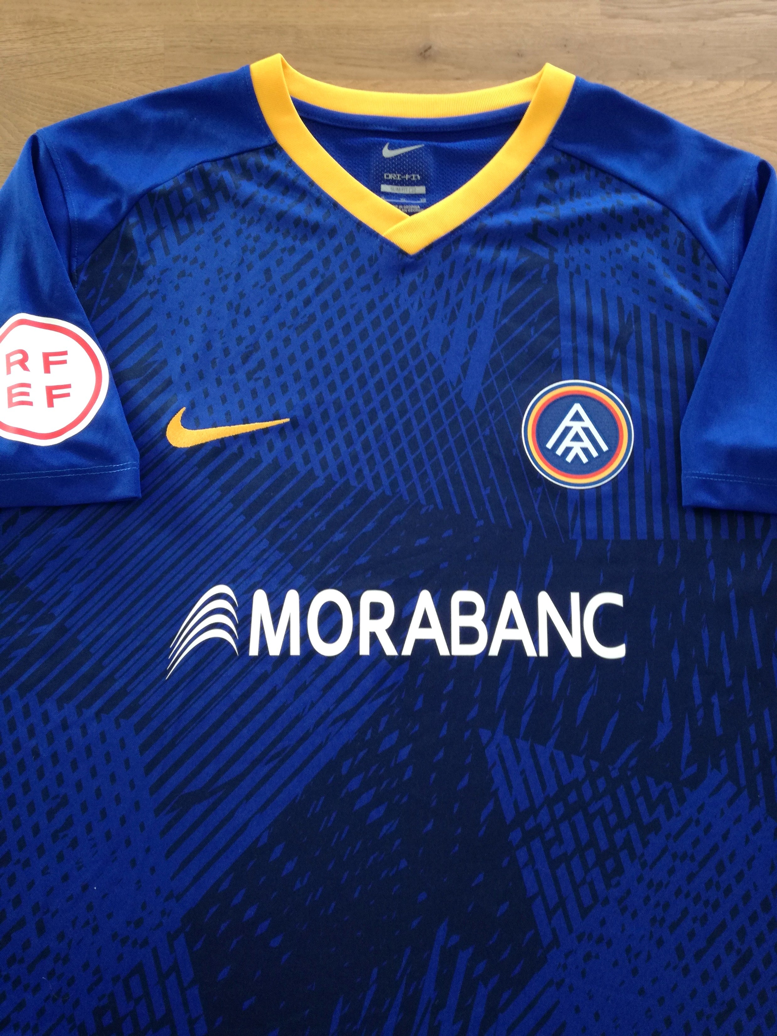 2023/24 FC Andorra Home Football Shirt (XL)
