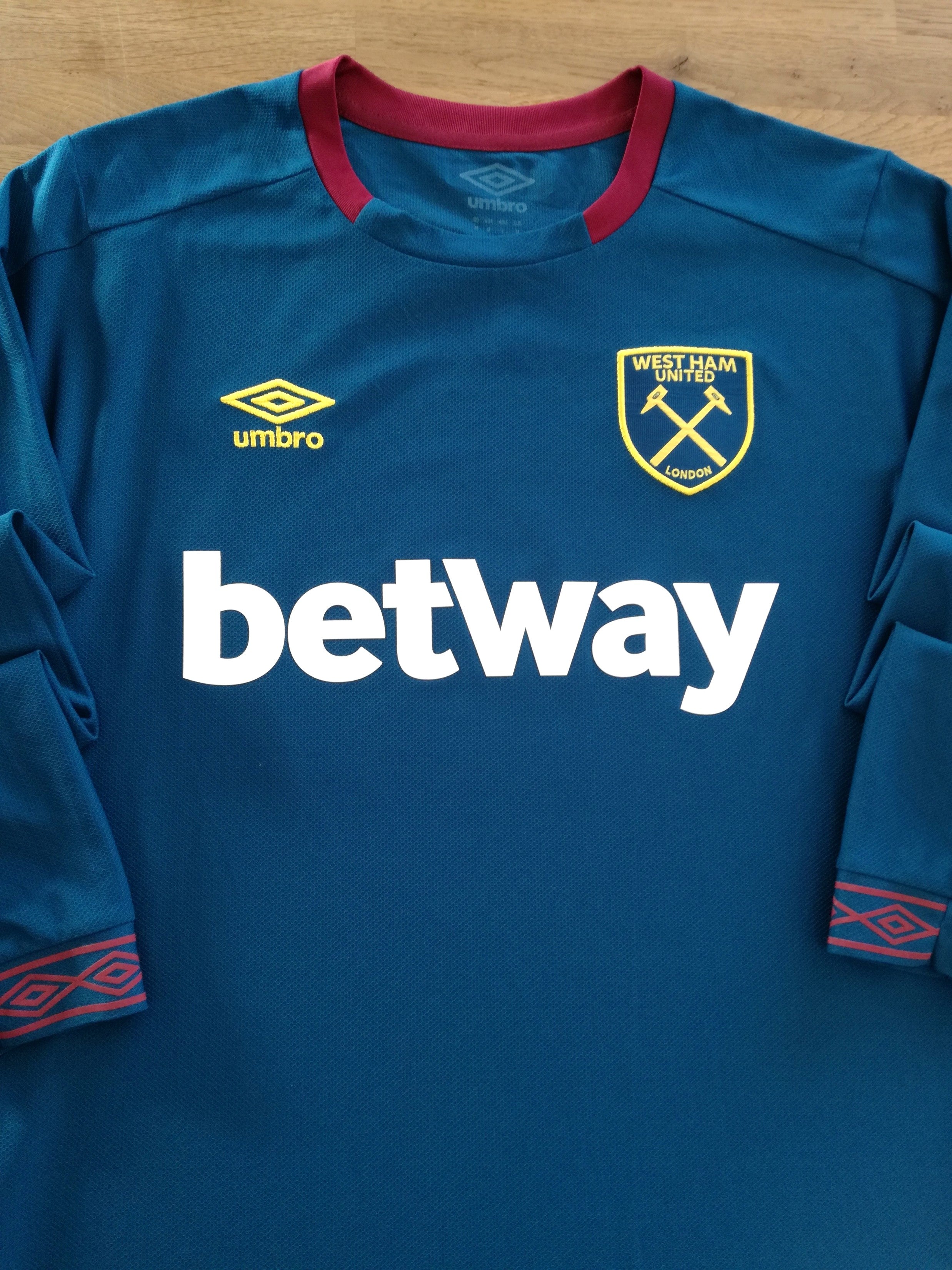2018/19 West Ham Away Long Sleeve Football Shirt