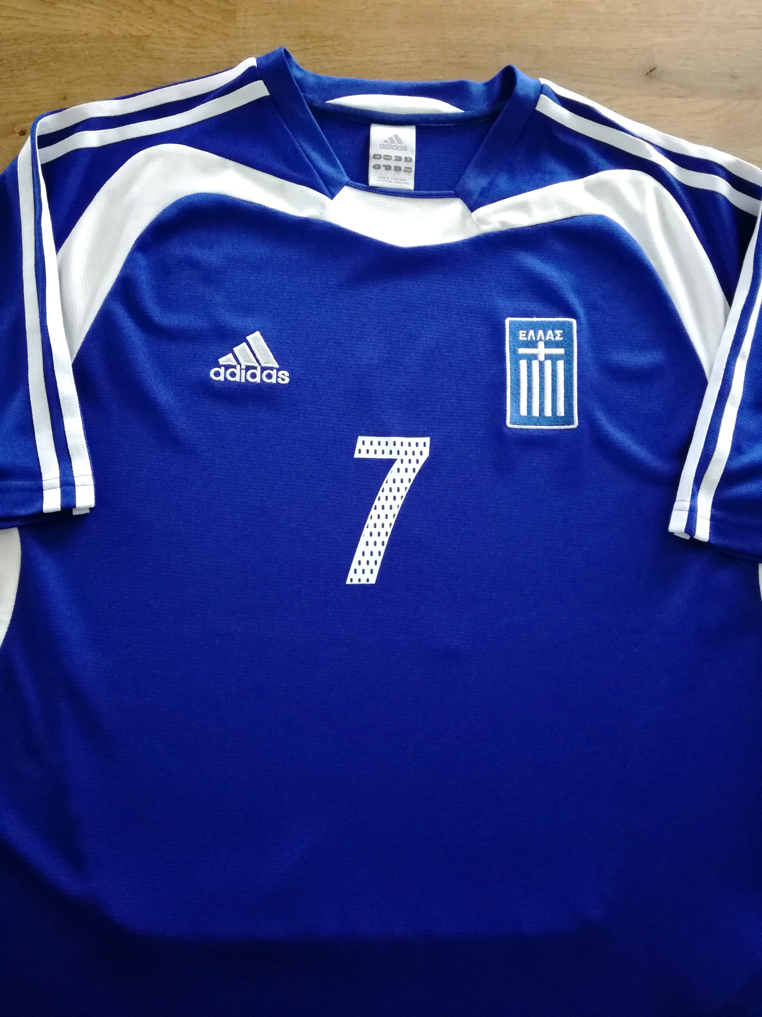 2004/05 Greece Home Football Shirt Zagorakis #7
