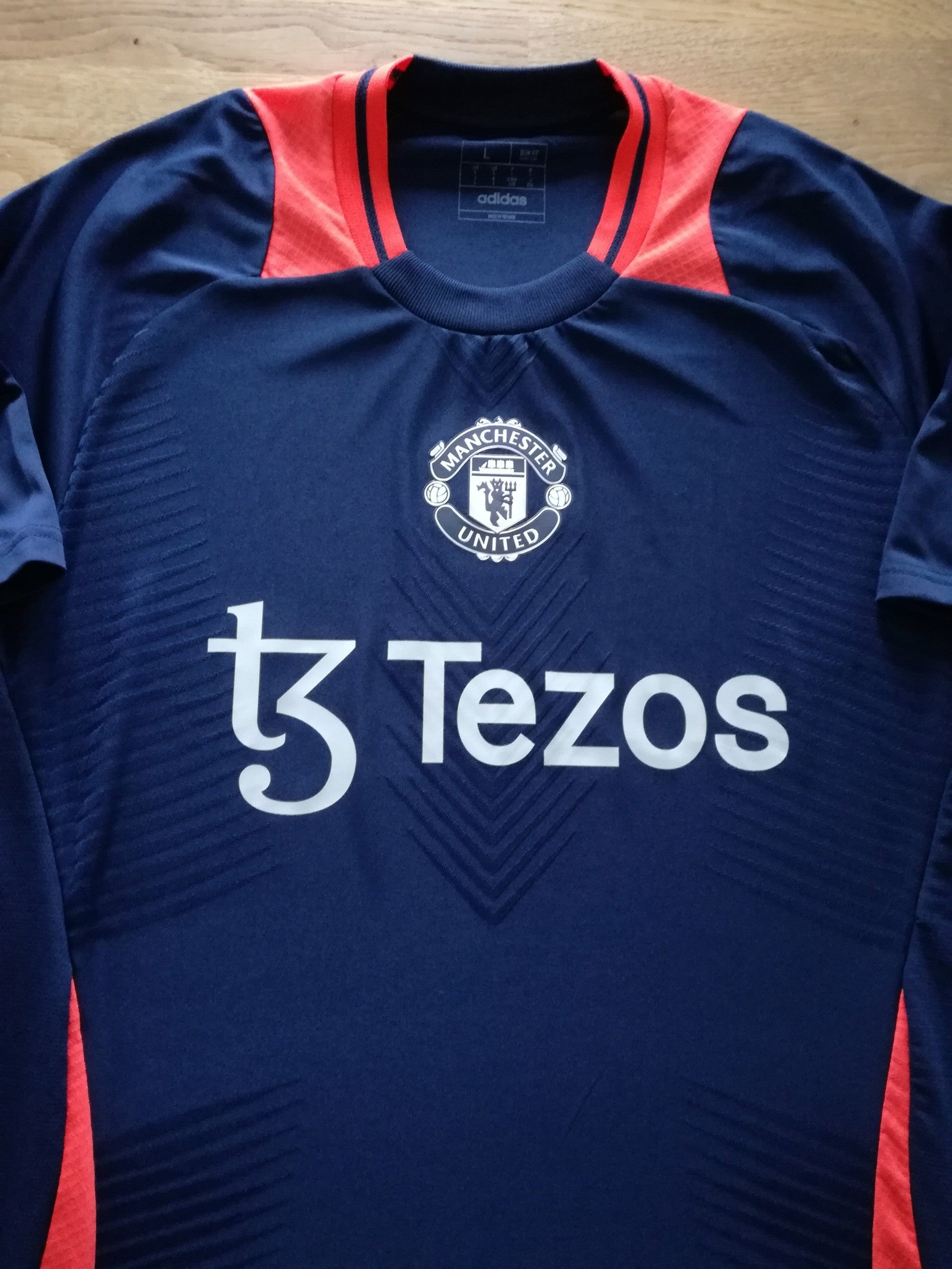 2024/25 Man Utd Training Shirt