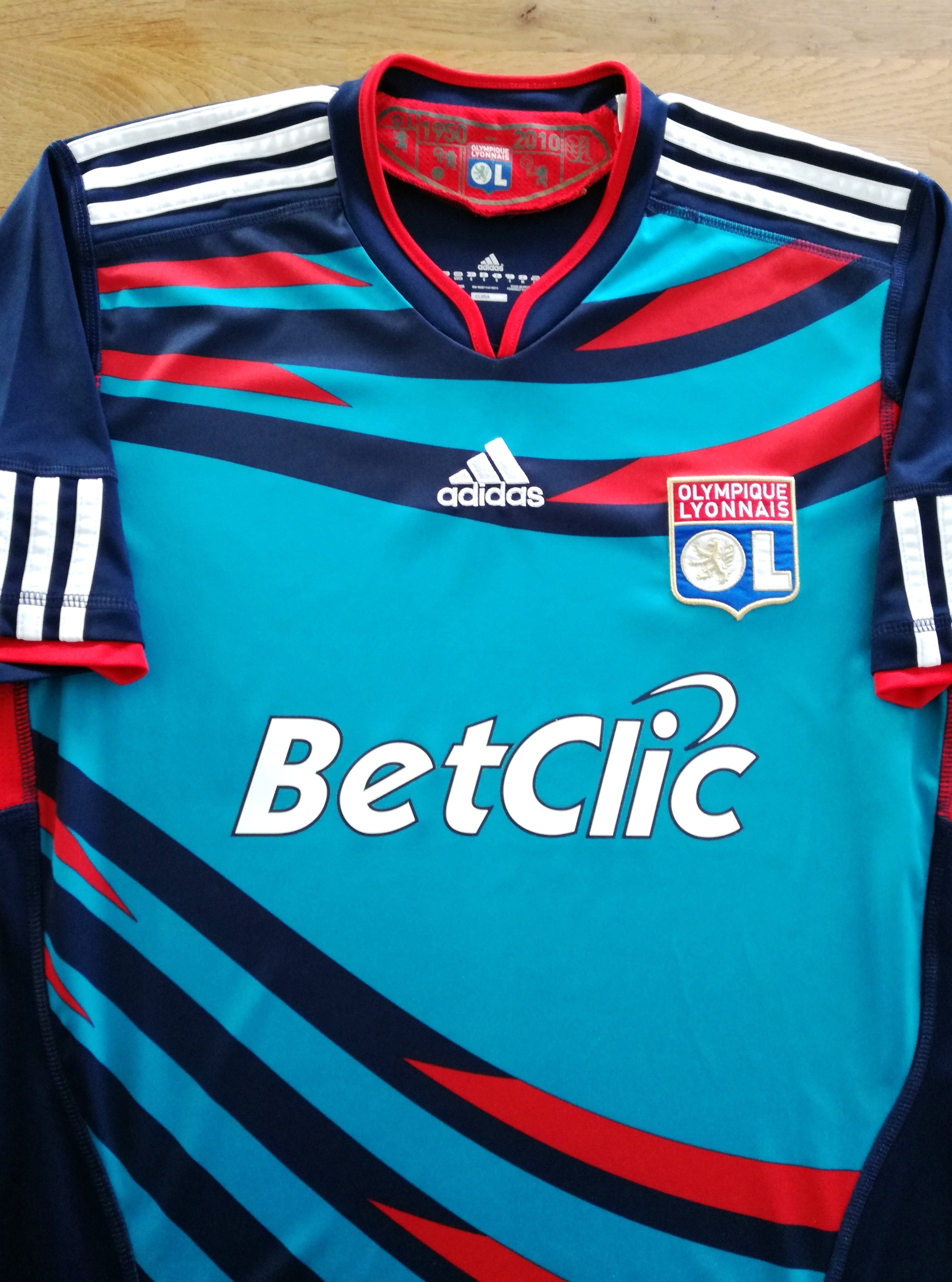 2010/11 Lyon 3rd Football Shirt