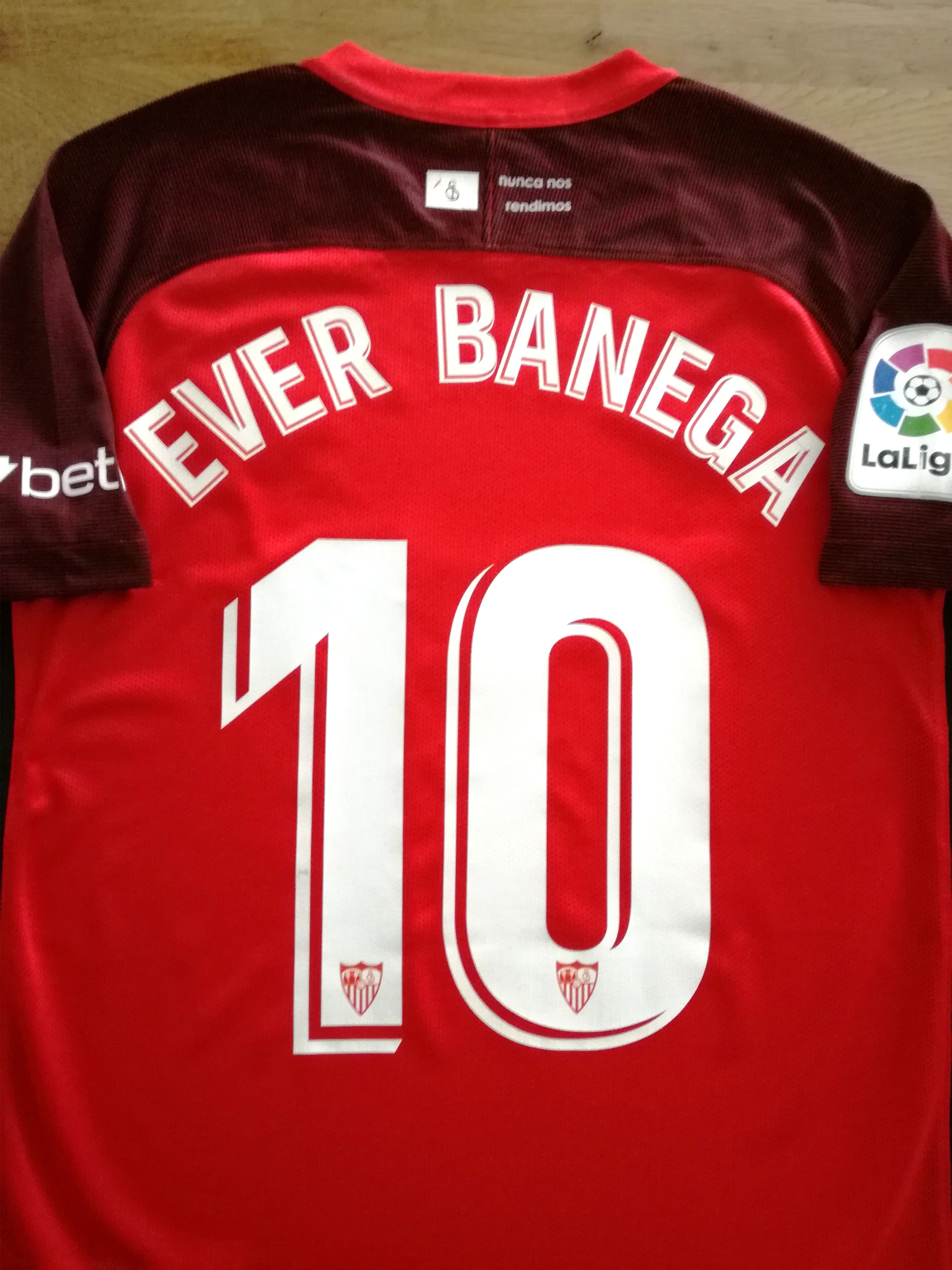 2018/19 Sevilla Away Authentic Football Shirt Ever Banega #10