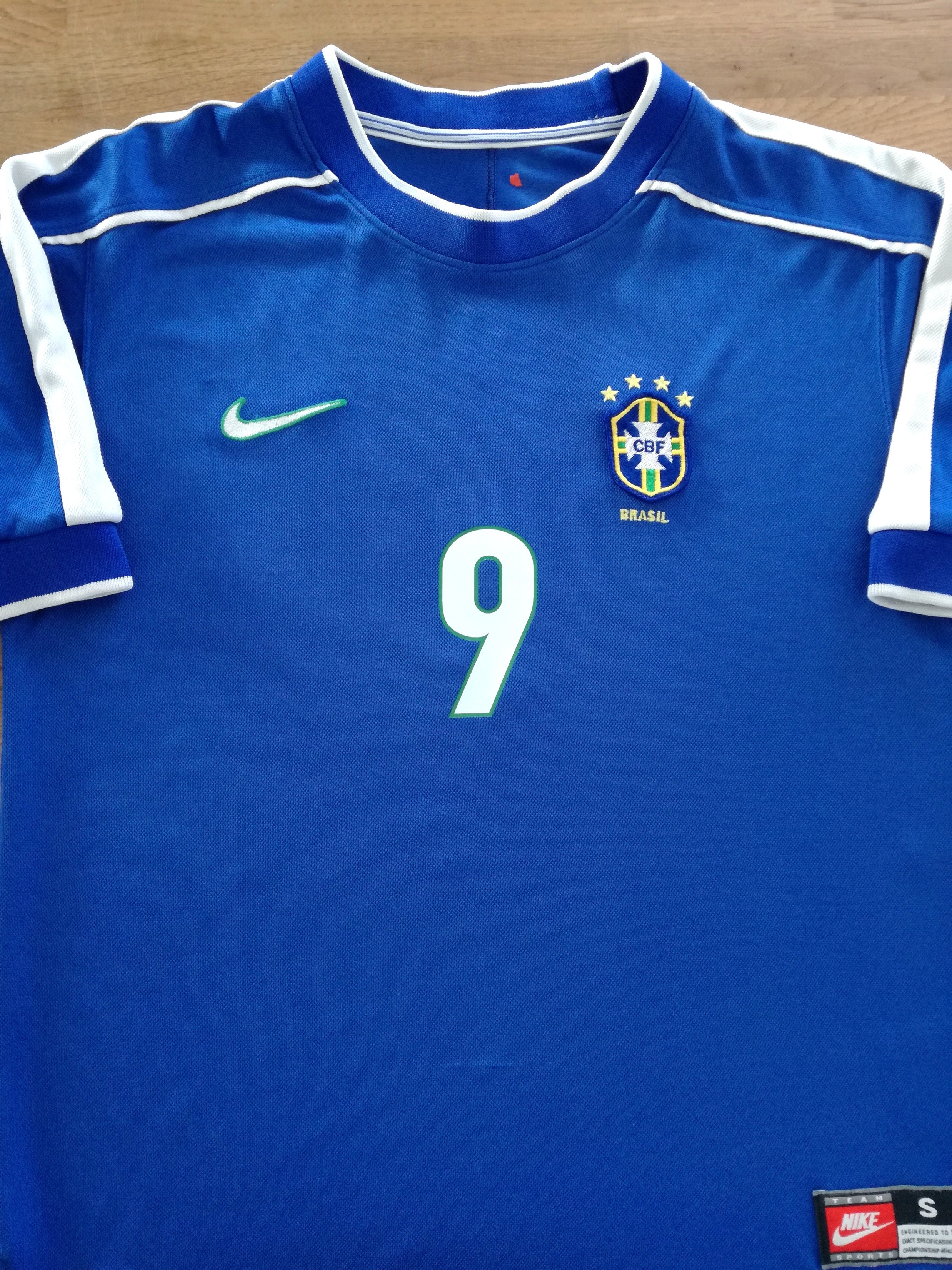 1998/99 Brazil Away Football Shirt Ronaldo #9