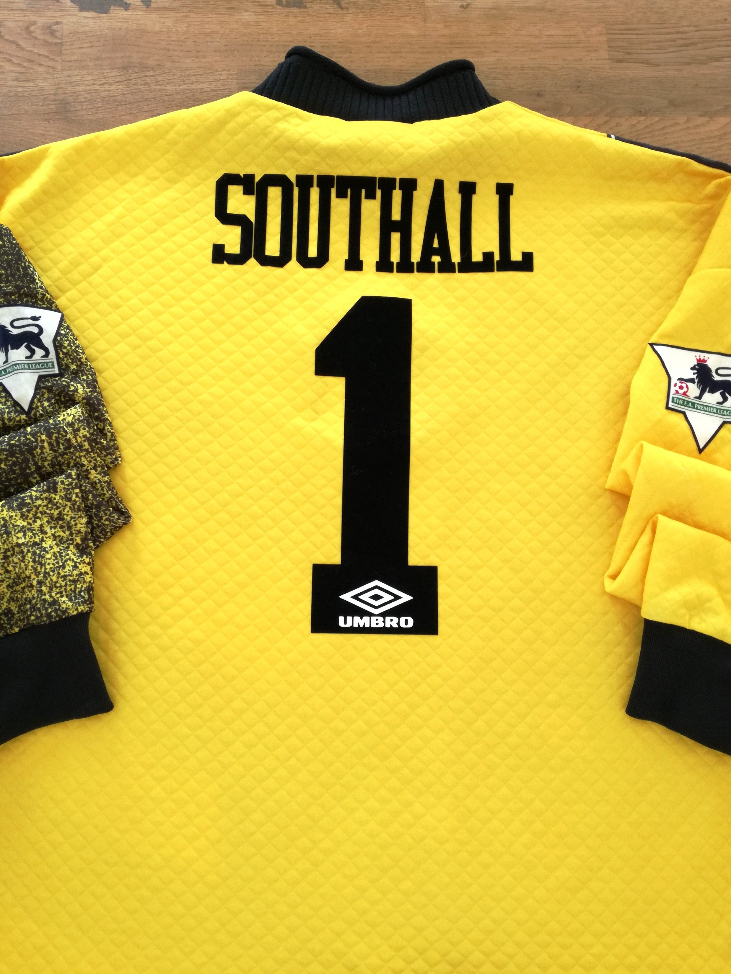 1995/96 Everton GK Premier League Football Shirt Southall #1