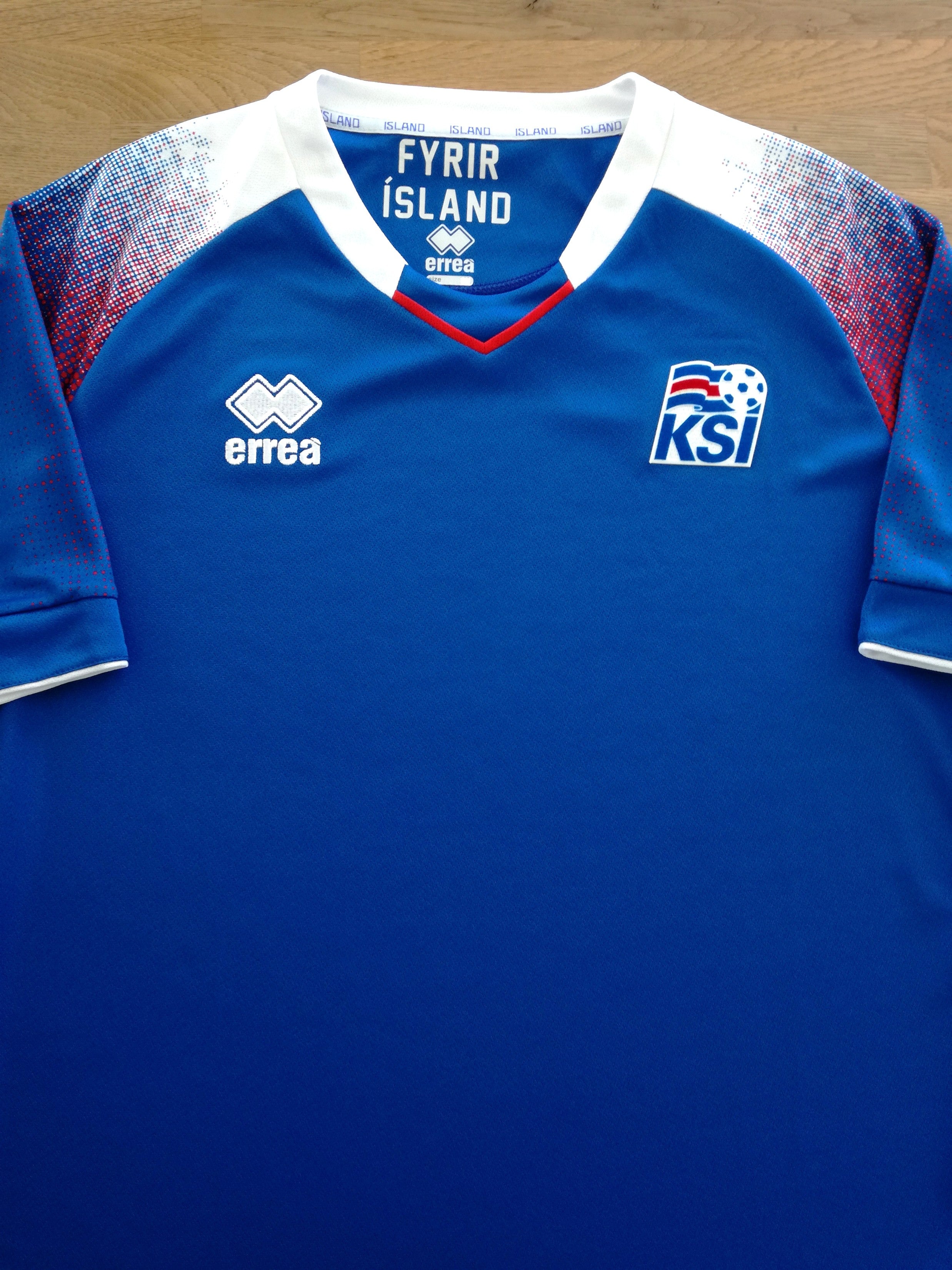 2018/19 Iceland Home Football Shirt
