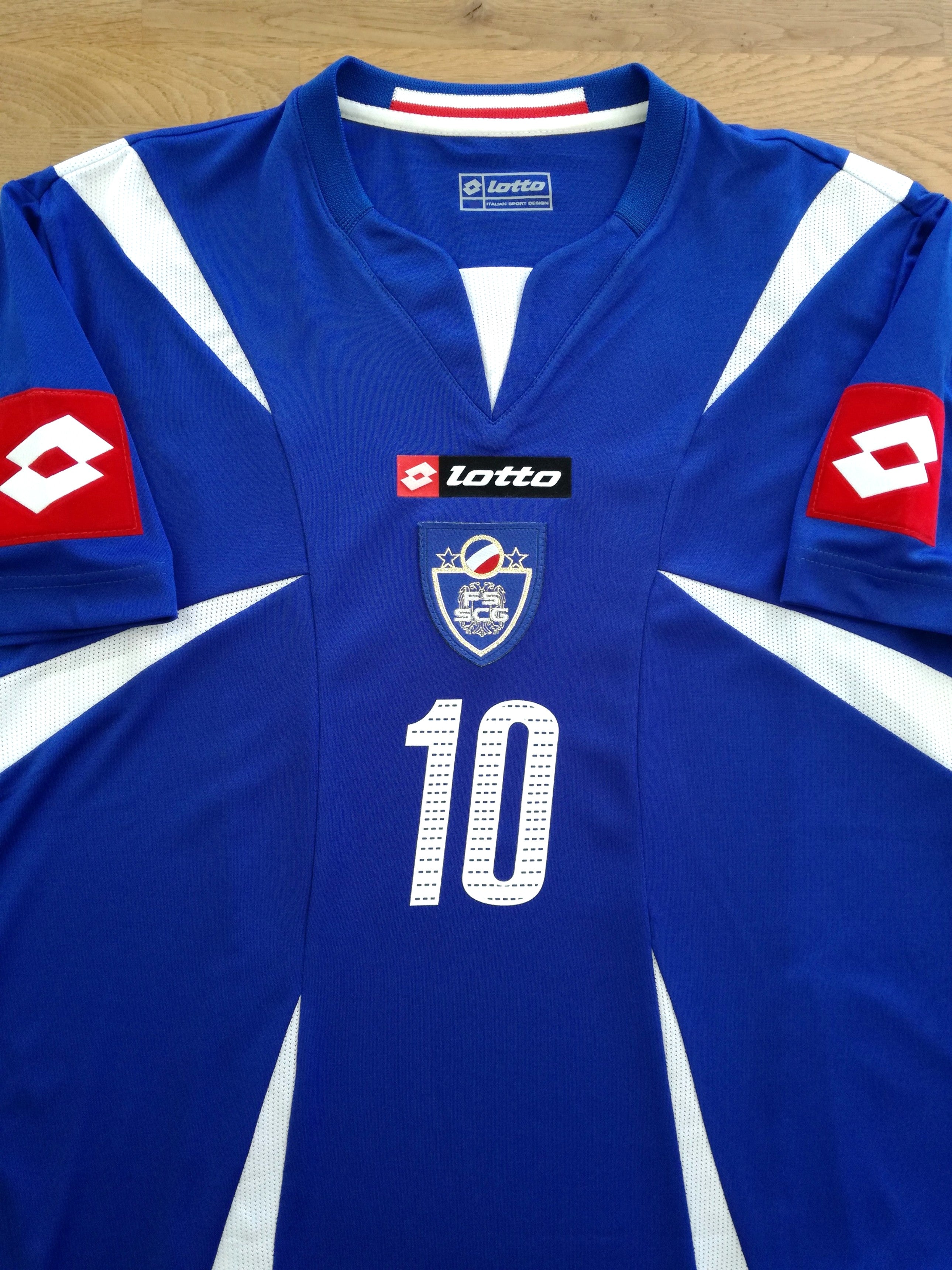 2006/07 Serbia & Montenegro Home Football Shirt Stanković #10