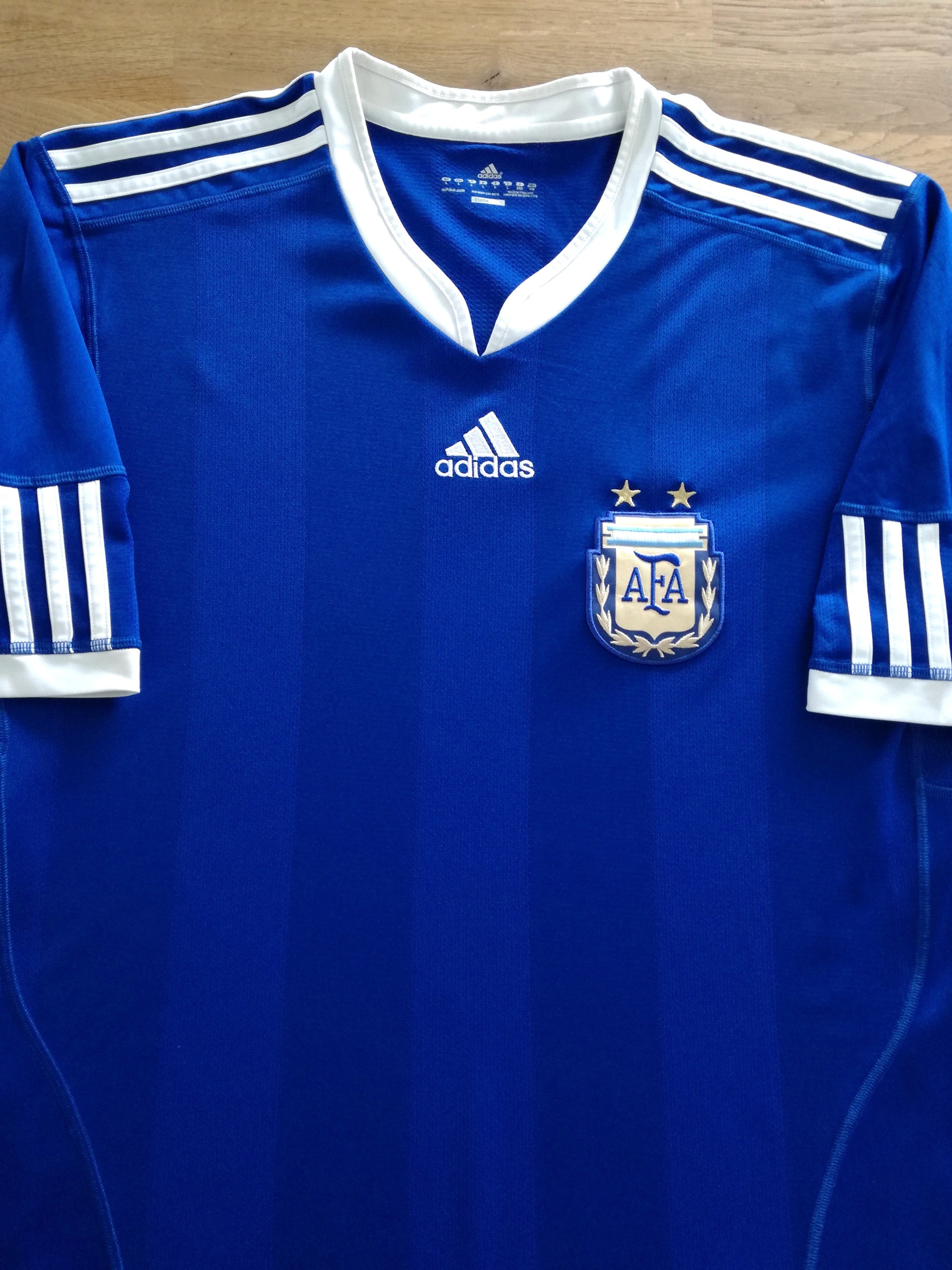 2010/11 Argentina Away Football Shirt