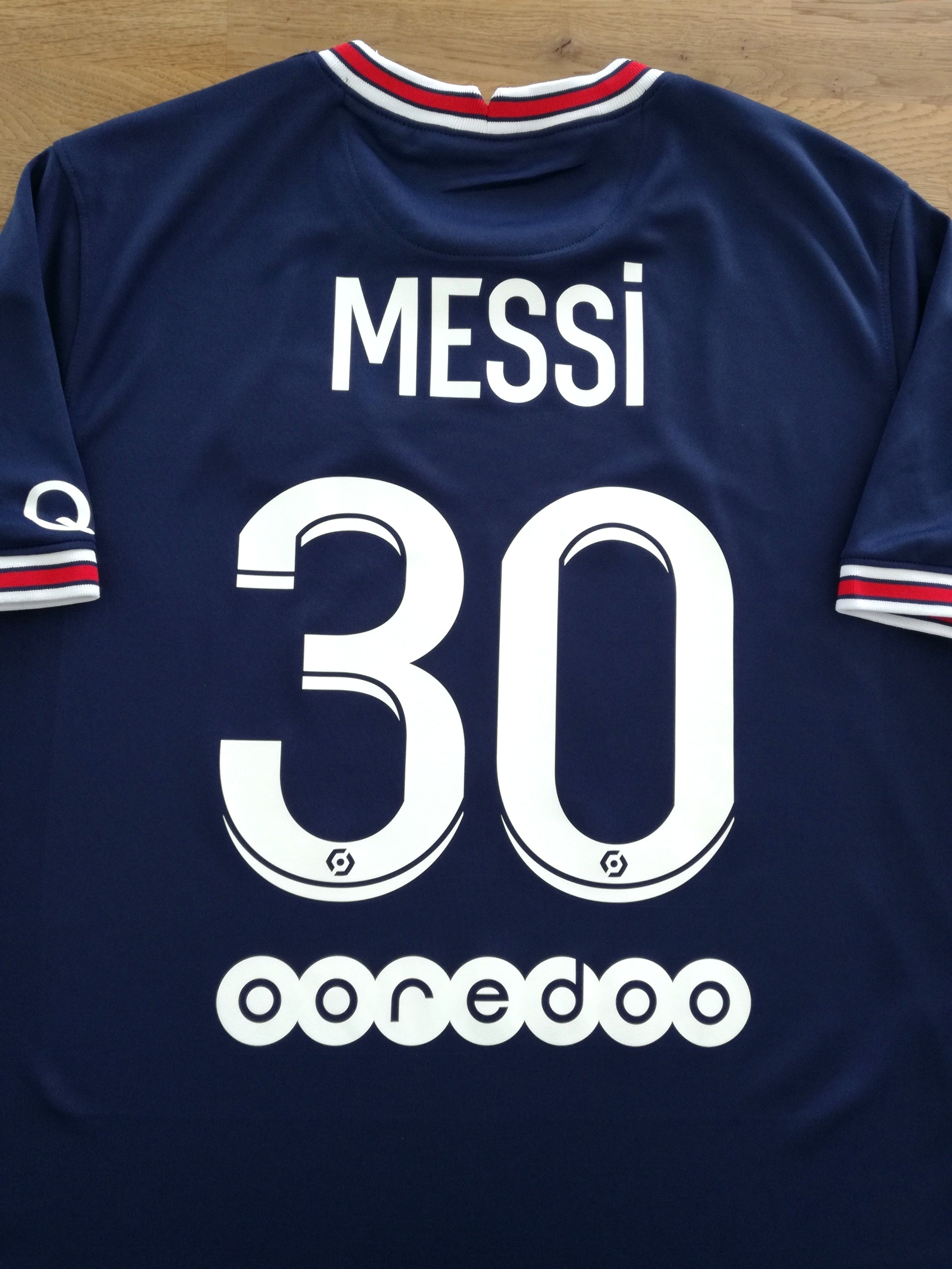 2021/22 PSG Home Ligue 1 Football Shirt Messi #30