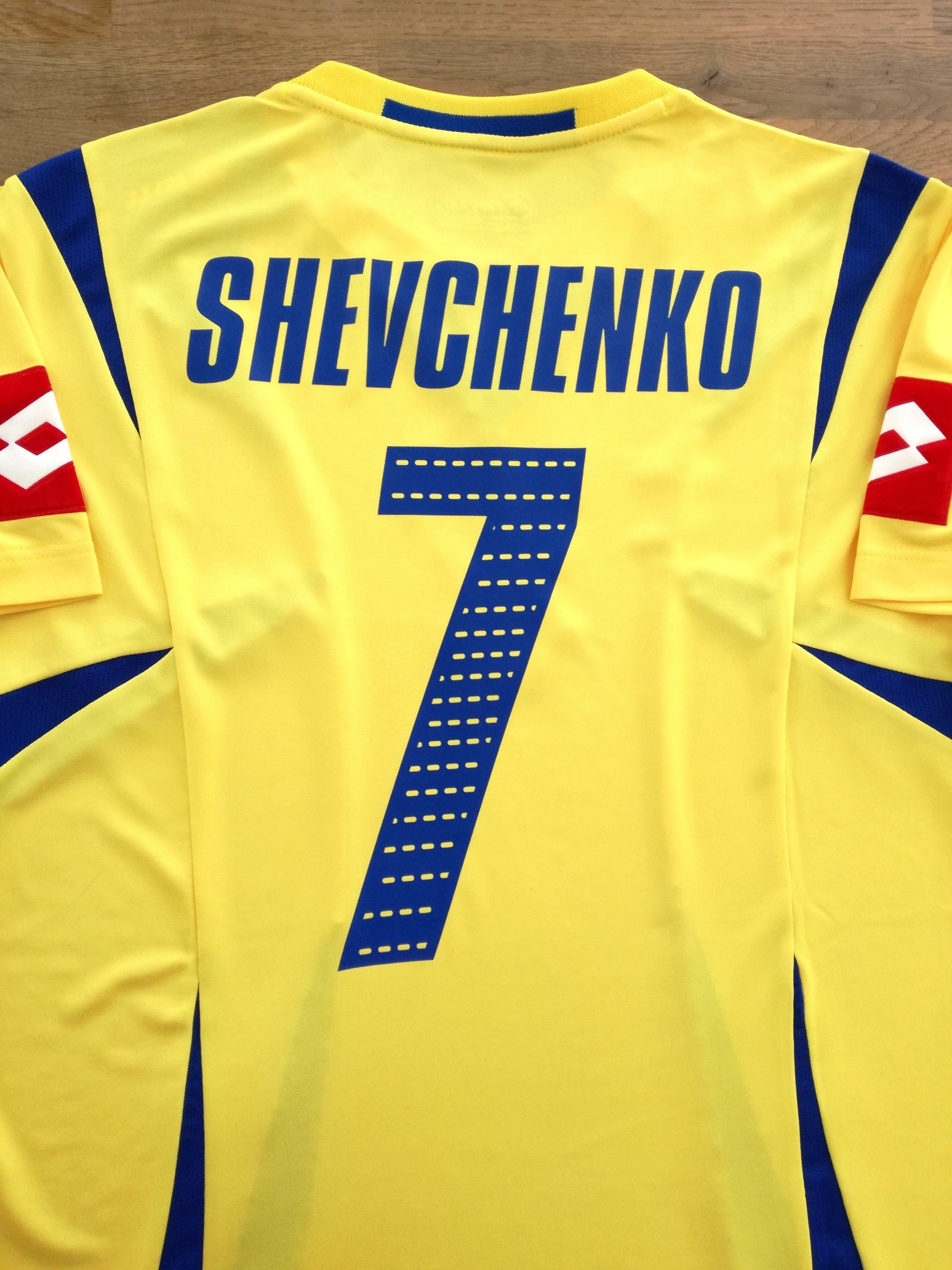 2006/07 Ukraine Home Football Shirt Shevchenko #7