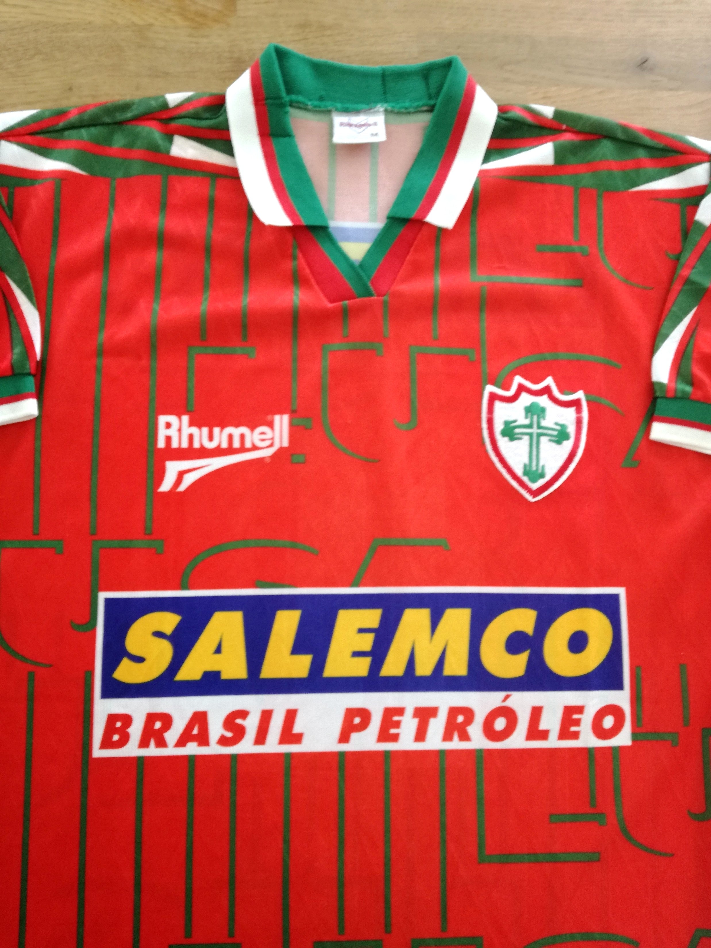 1998 Associação Portuguesa Home Football Shirt