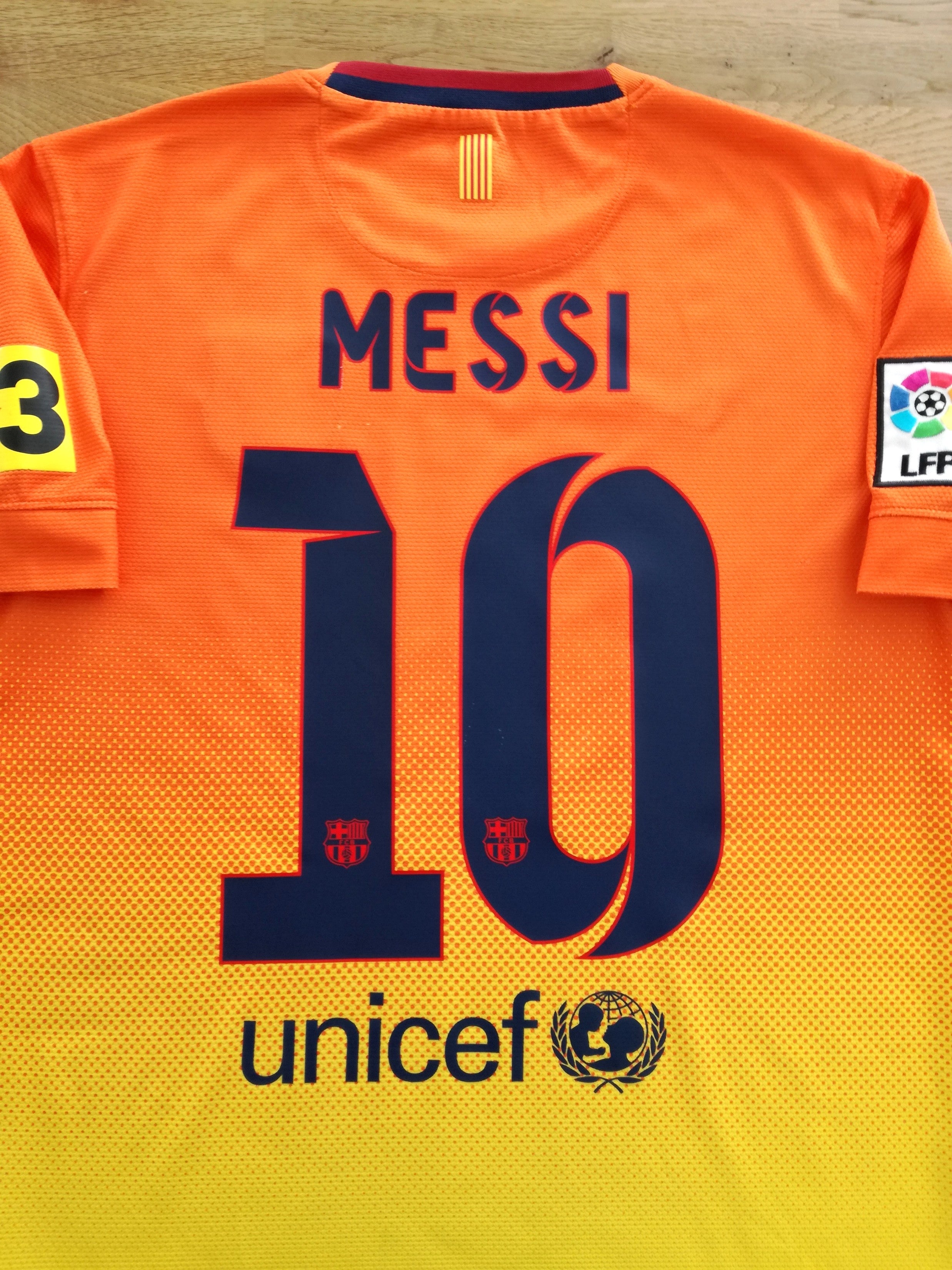 2012/13 Barcelona Away La Liga Football Shirt Messi #10