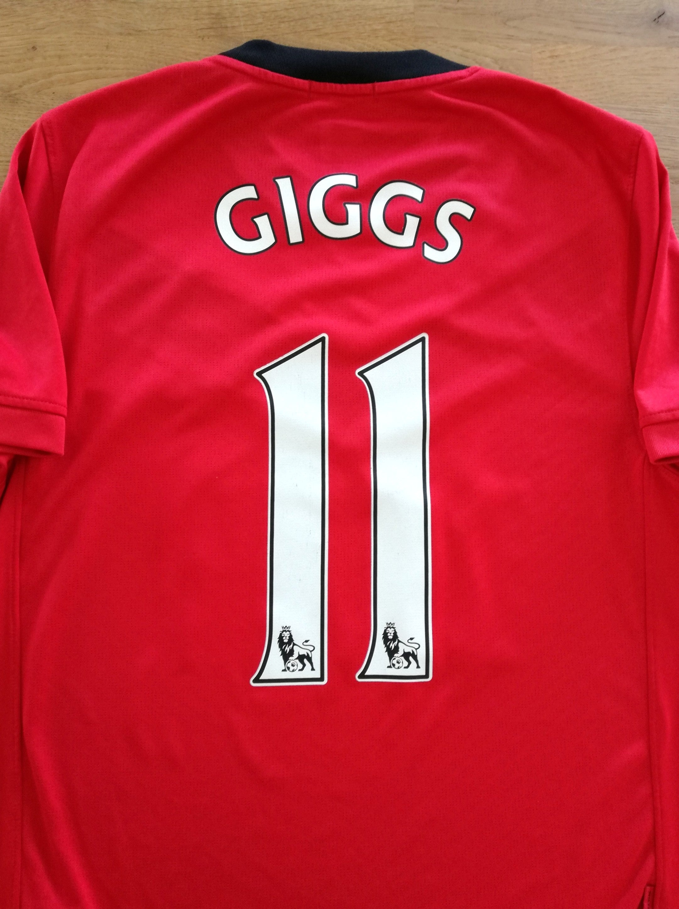 2009/10 Man Utd Home Premier League Football Shirt Giggs #11