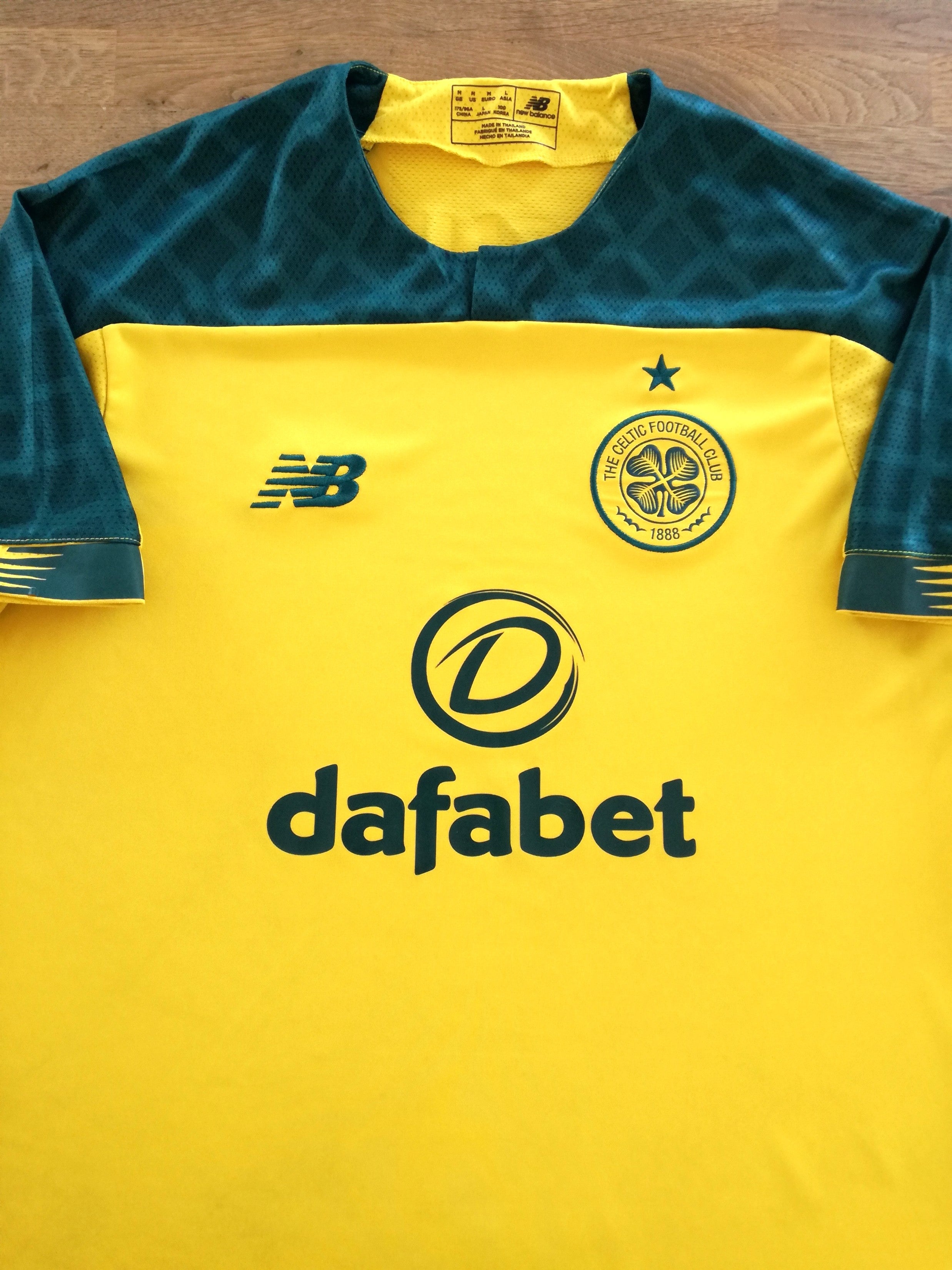 2019/20 Celtic Away Football Shirt (M)