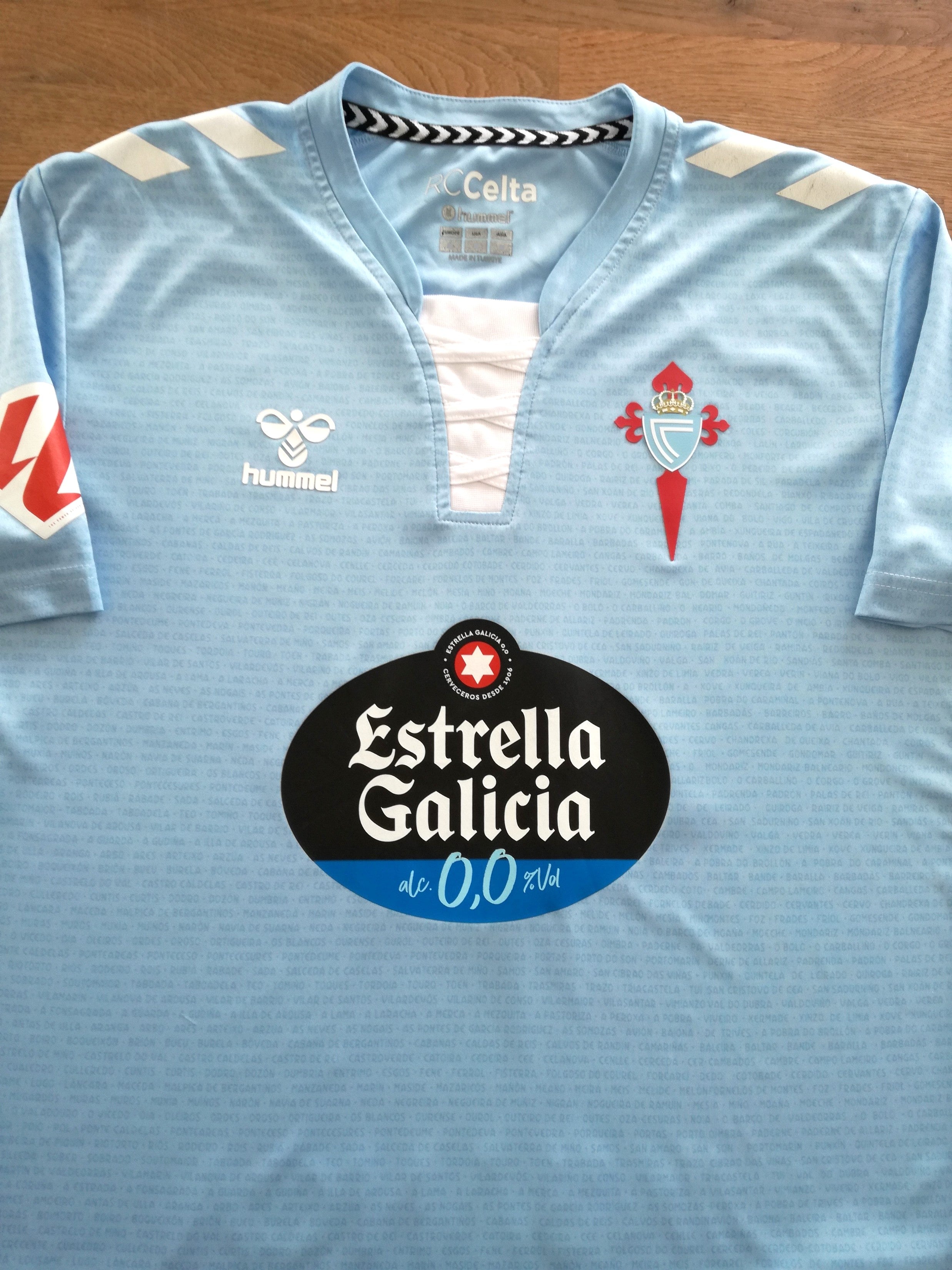 2024/25 Celta Vigo Home Football Shirt
