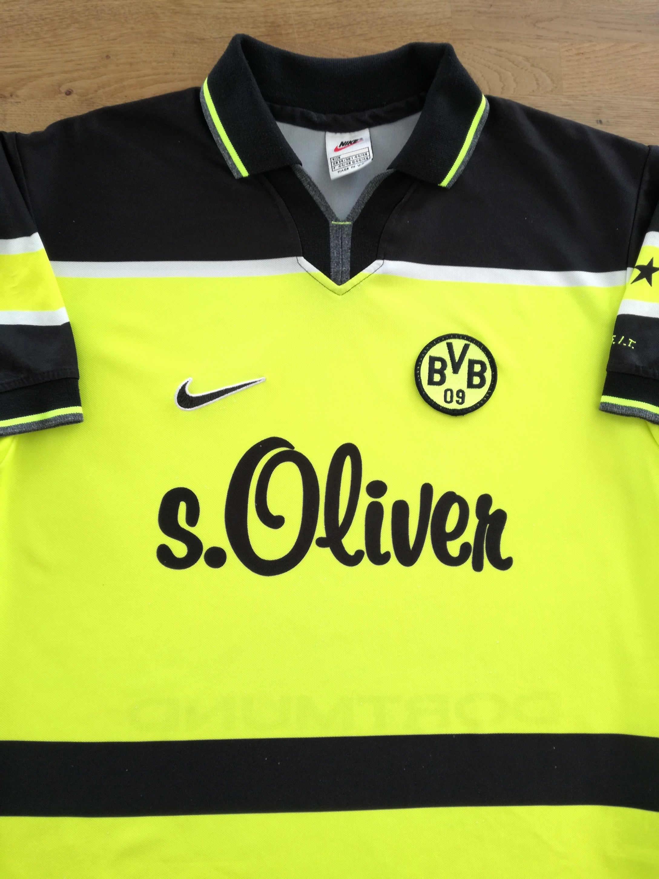 1997/98 Borussia Dortmund Home Football Shirt