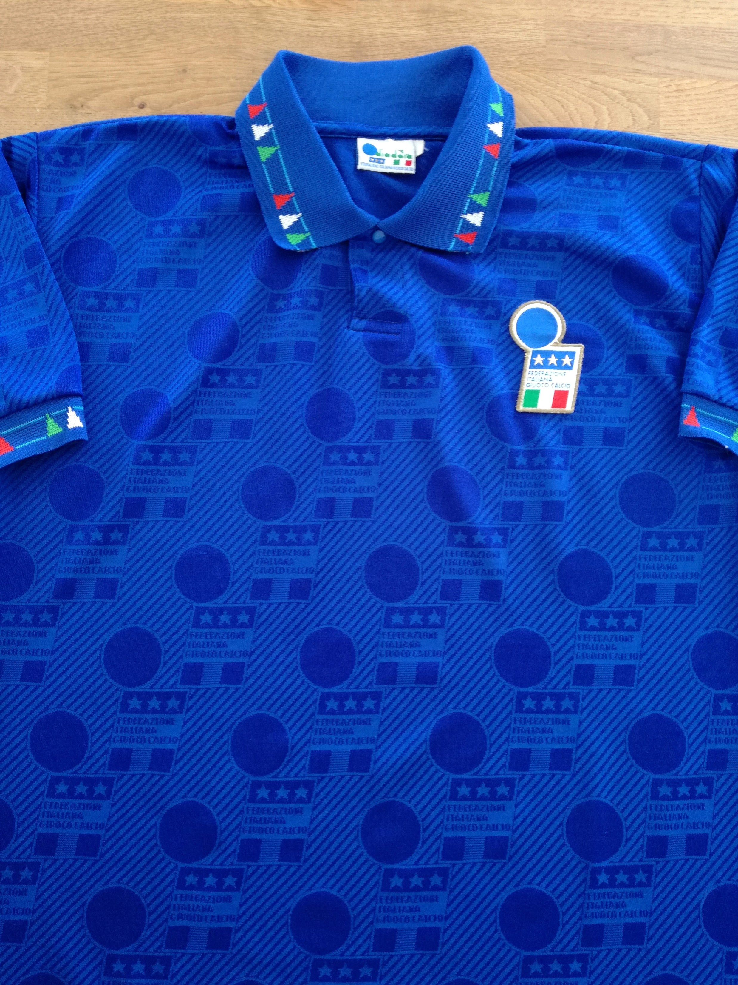 1993/94 Italy Home Football Shirt