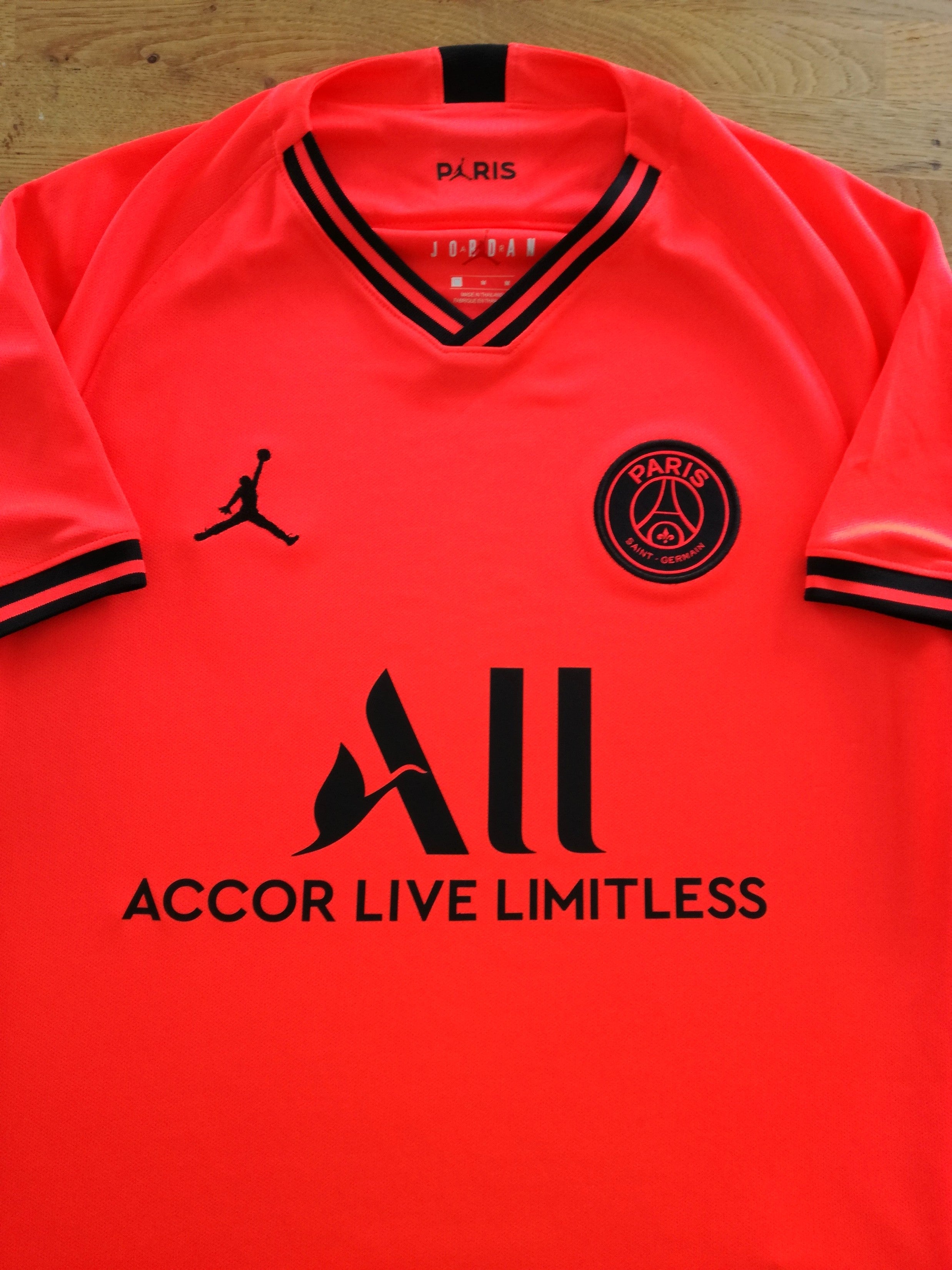 2019/20 PSG Away Football Shirt