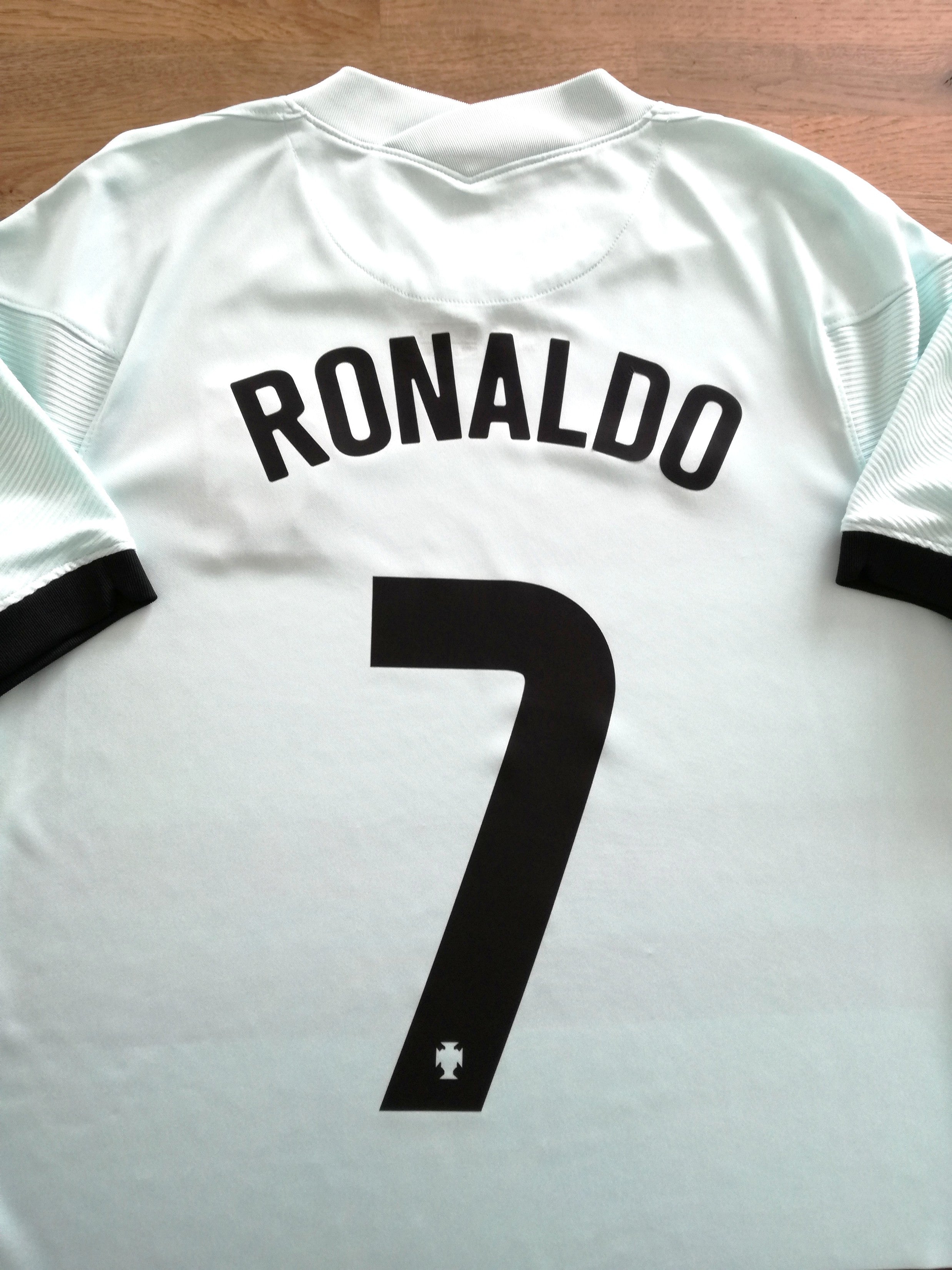 2020/21 Portugal Away Football Shirt Ronaldo #7