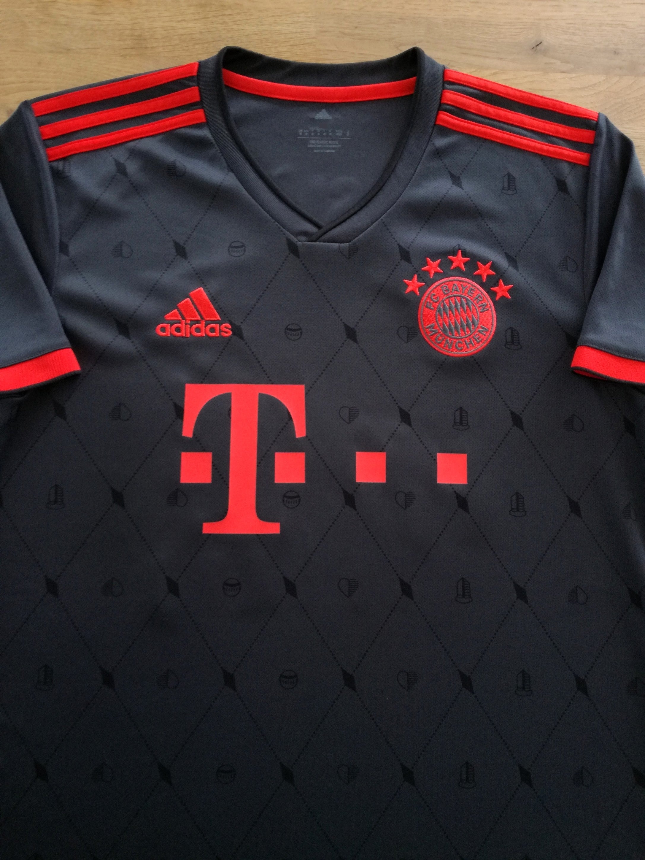 2022/23 Bayern Munich 3rd Football Shirt