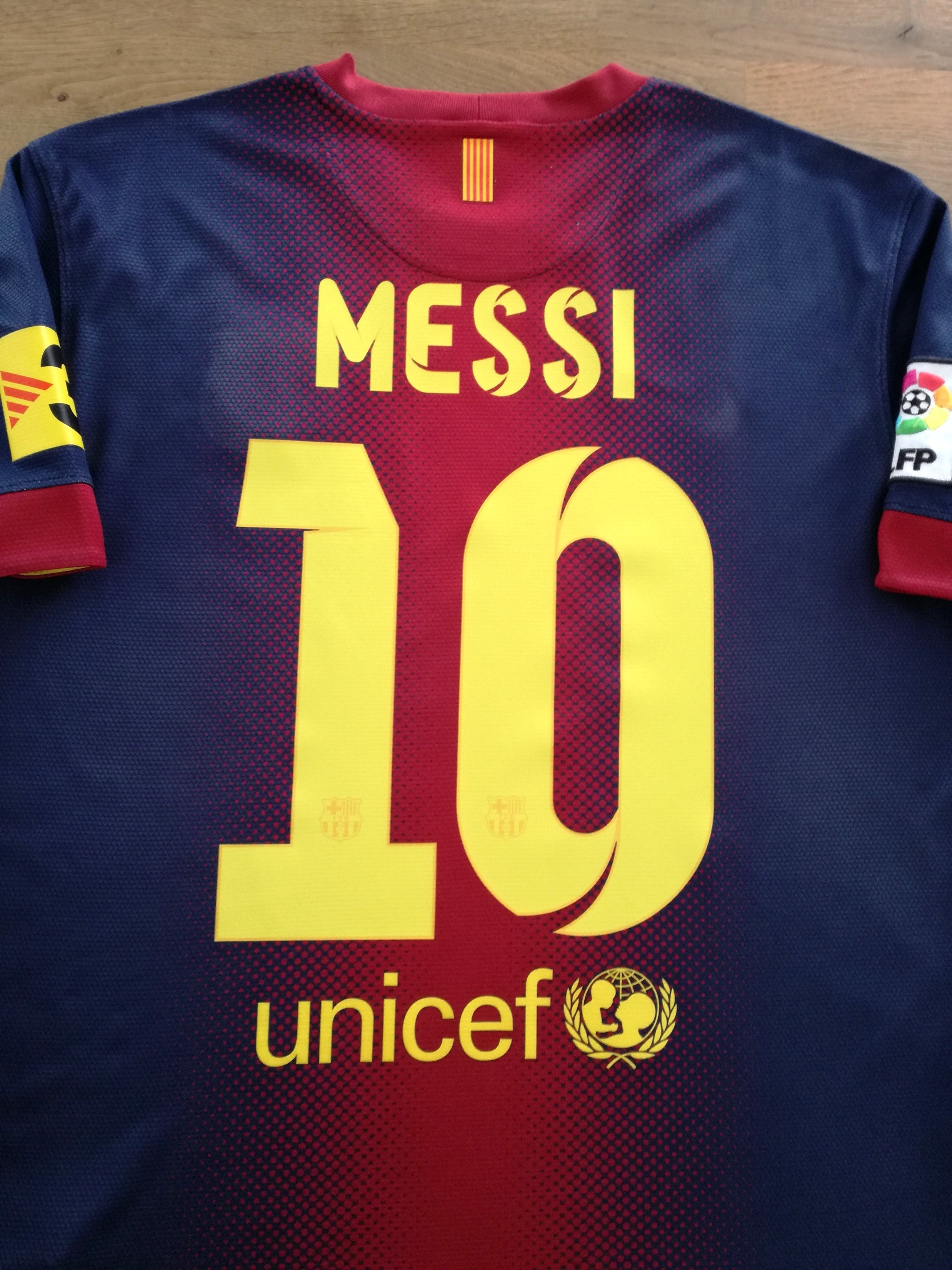 2012/13 Barcelona Home La Liga Football Shirt Messi #10