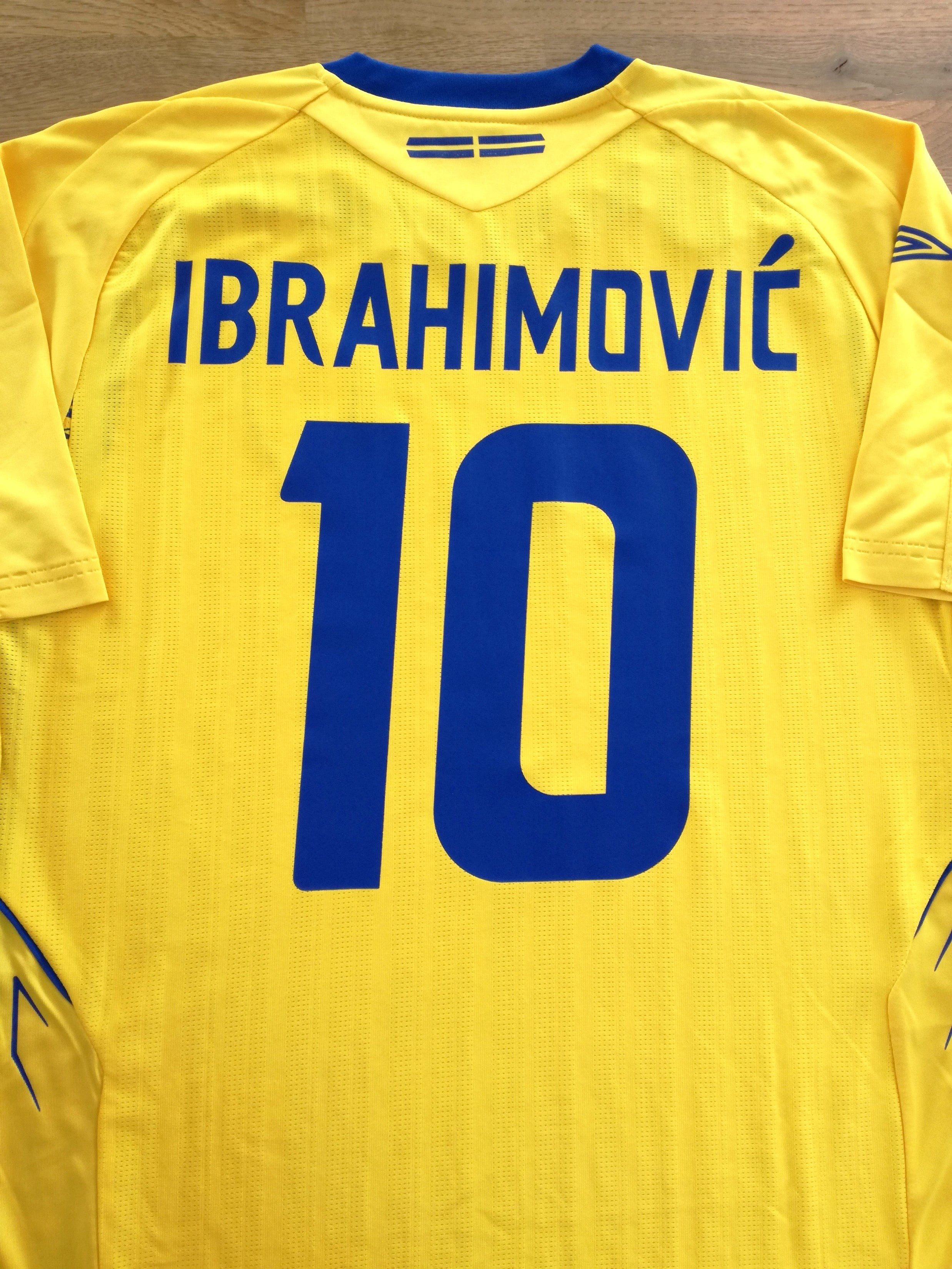 2007/08 Sweden Home Football Shirt Ibrahimović #10