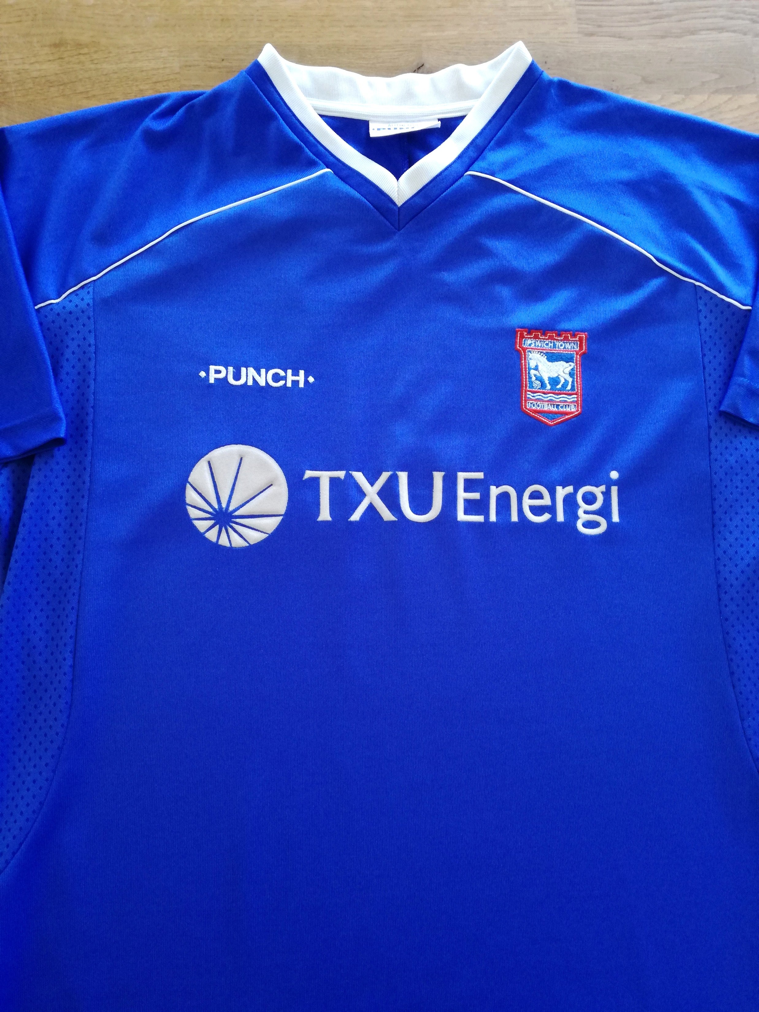 2001/02 Ipswich Town Home Football Shirt