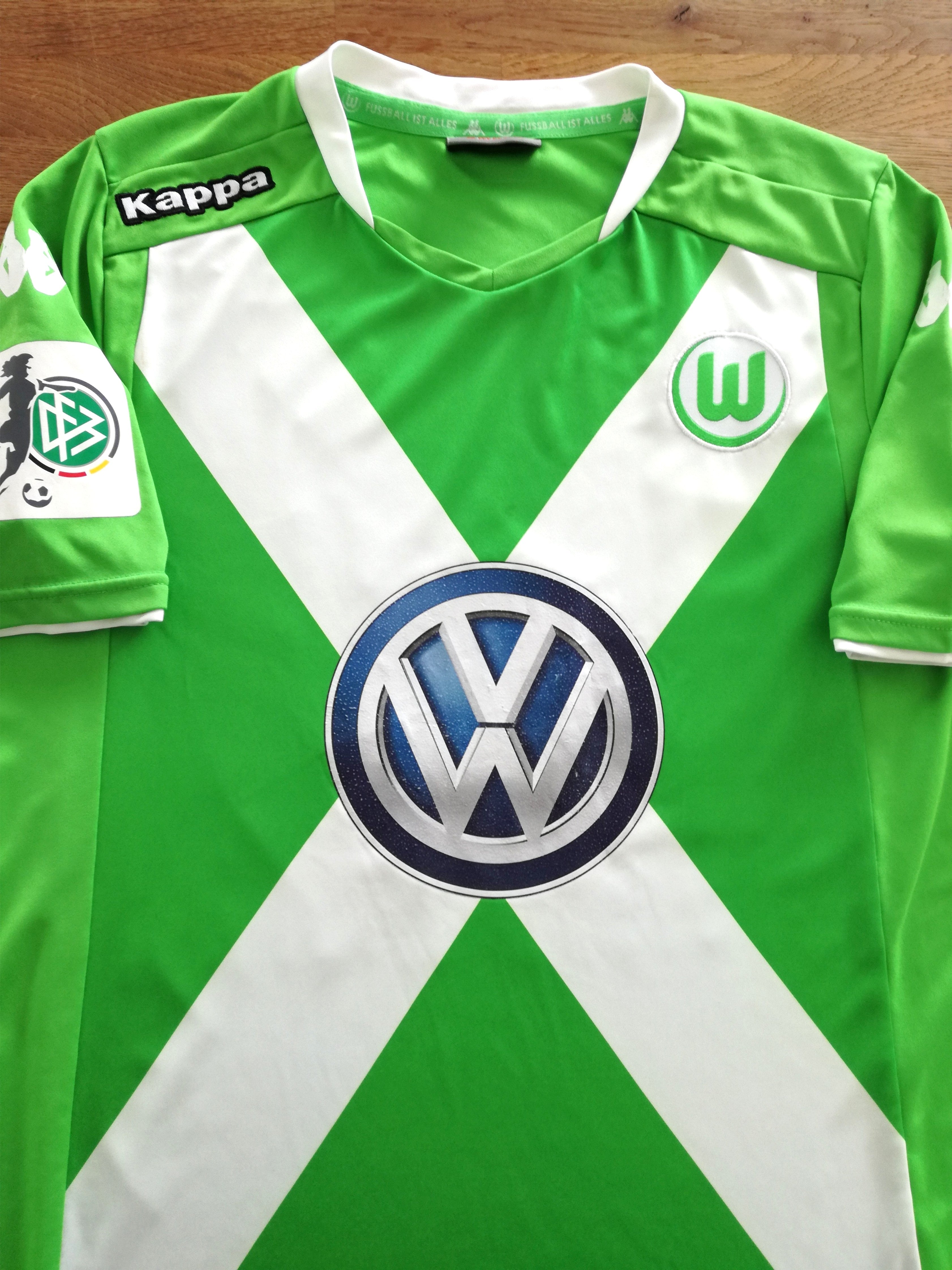 2014/15 Wolfsburg Home Football Shirt