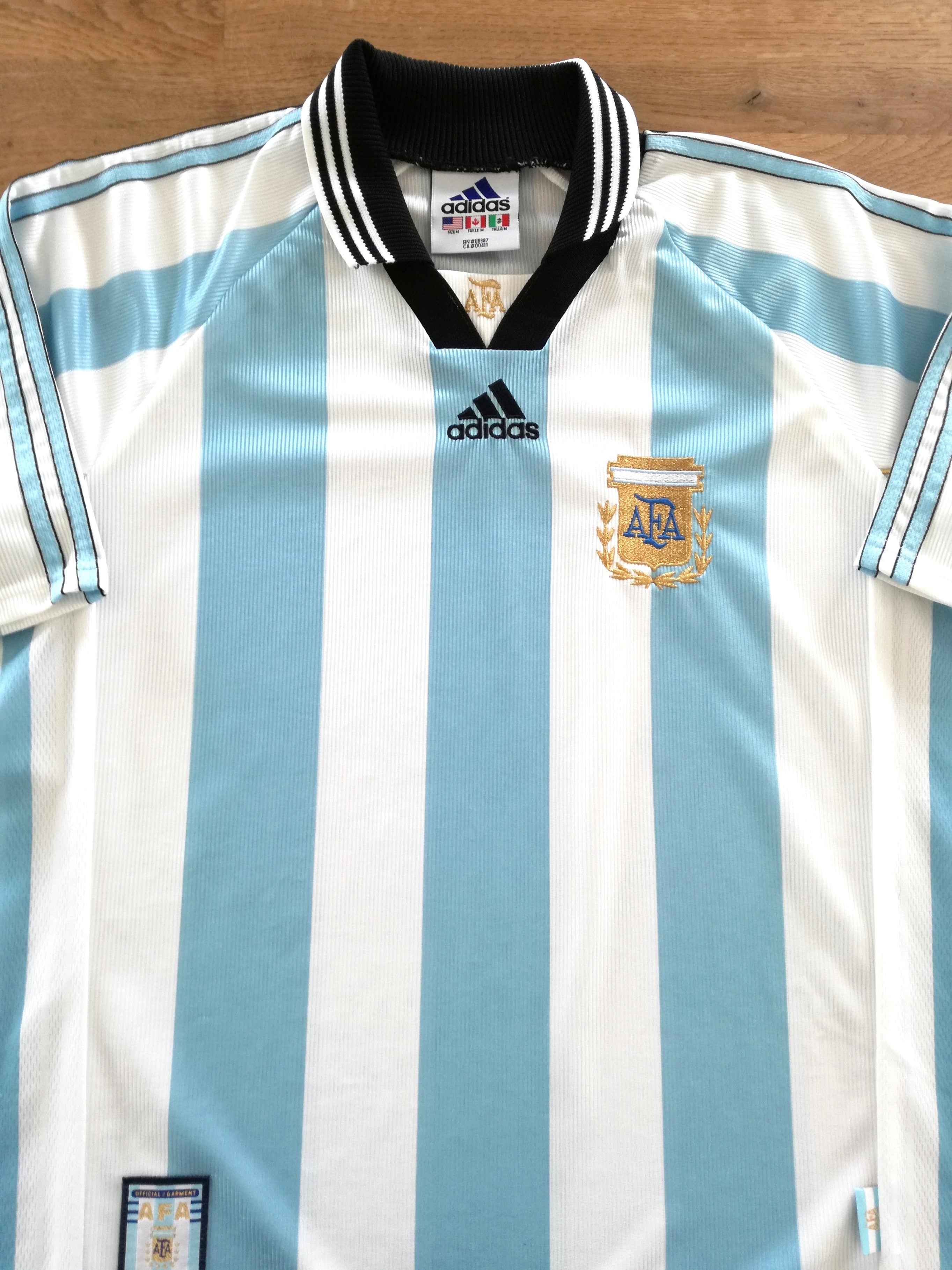 1998/99 Argentina Home Football Shirt