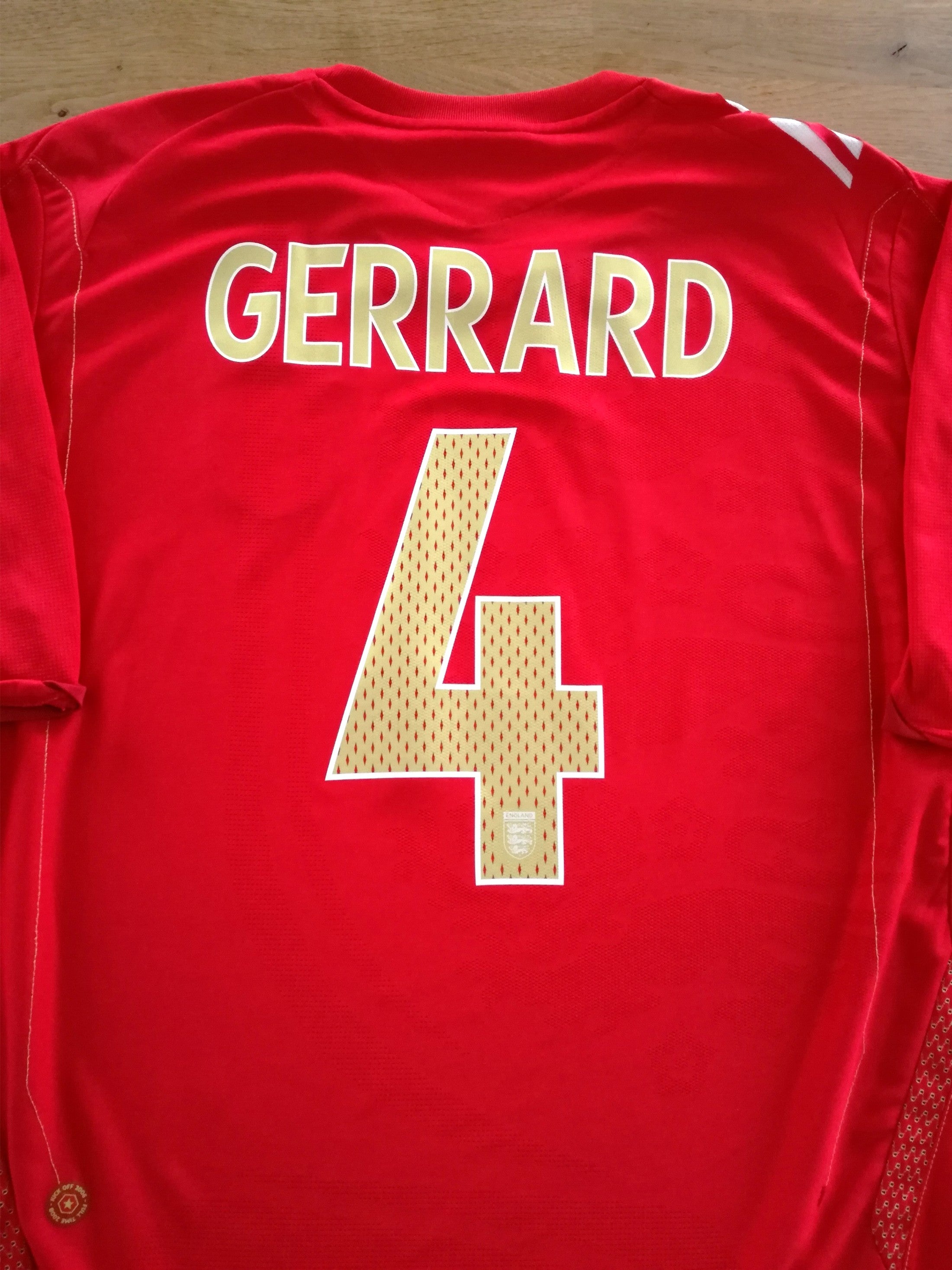 2006/07 England Away Football Shirt Gerrard #4