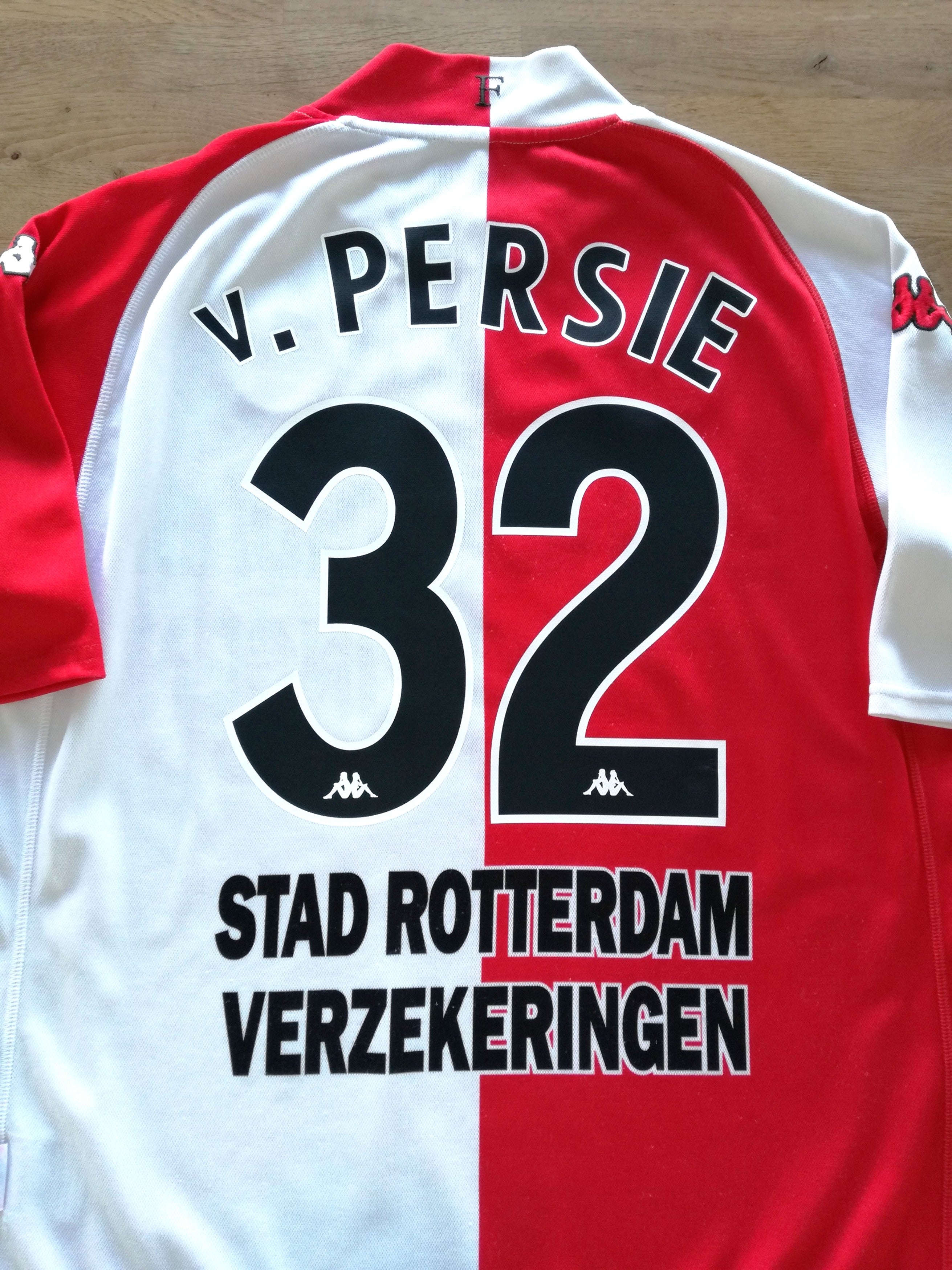 2003/04 Feyenoord Home Football Shirt v. Persie #32