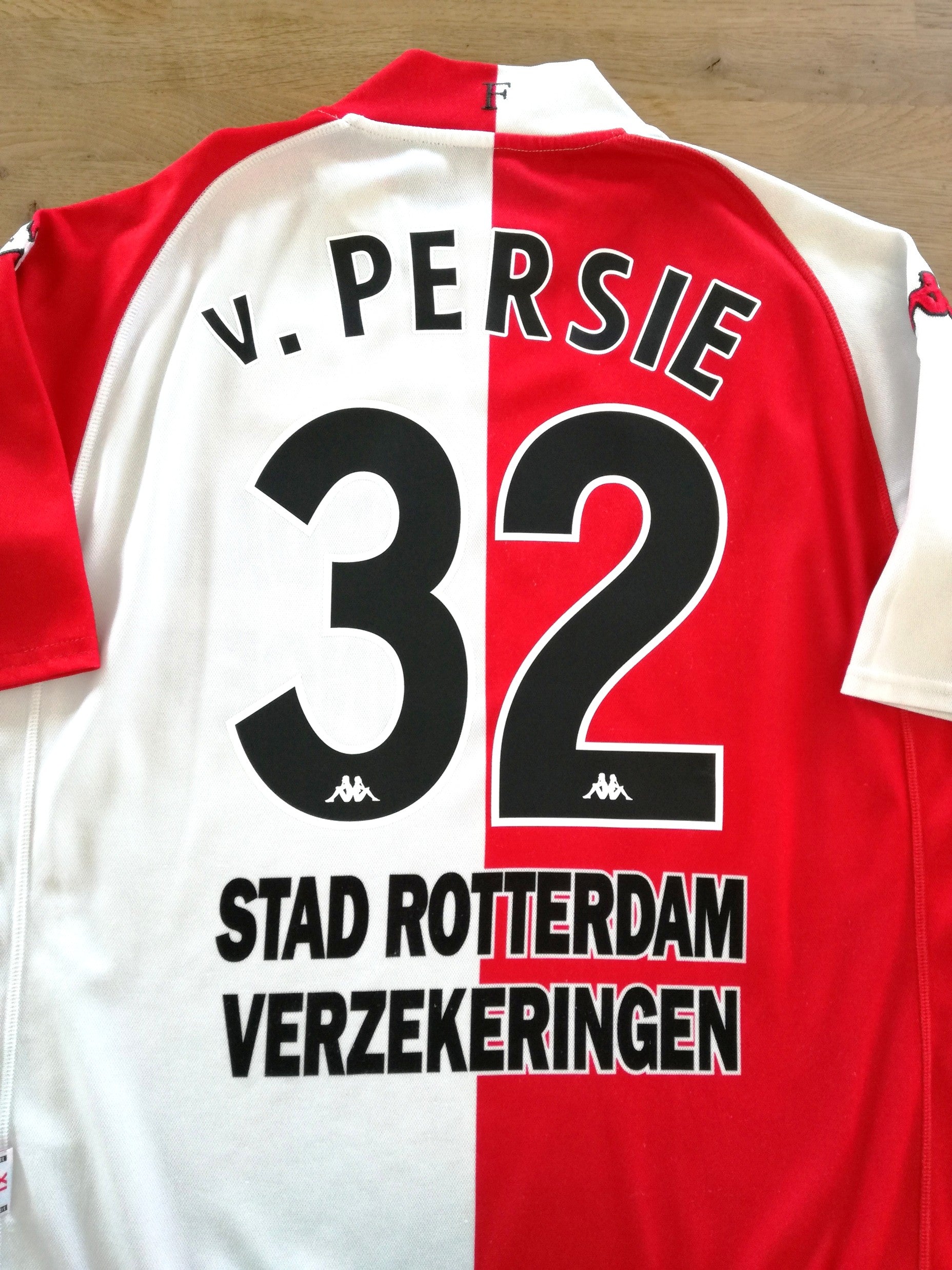 2003/04 Feyenoord Home Football Shirt v. Persie #32