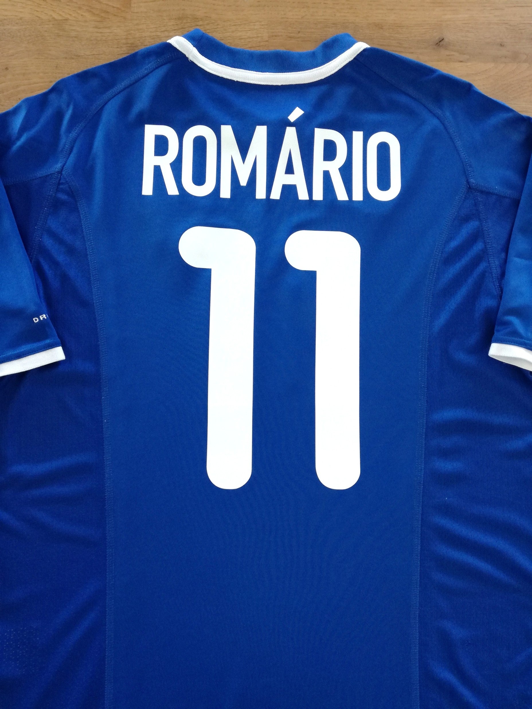 2000/01 Brazil Away Football Shirt Romário #11
