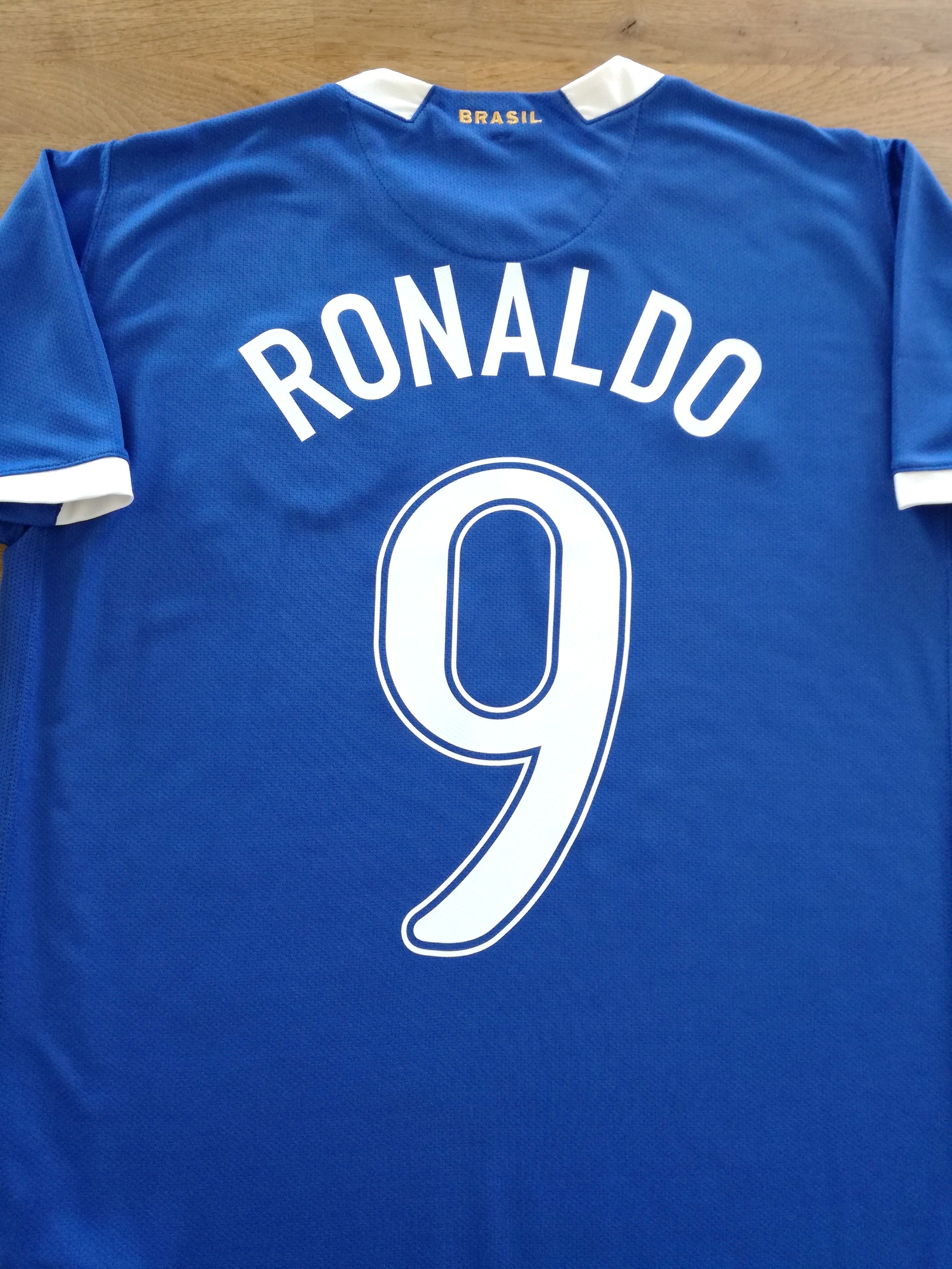 2006/07 Brazil Away Football Shirt Ronaldo #9