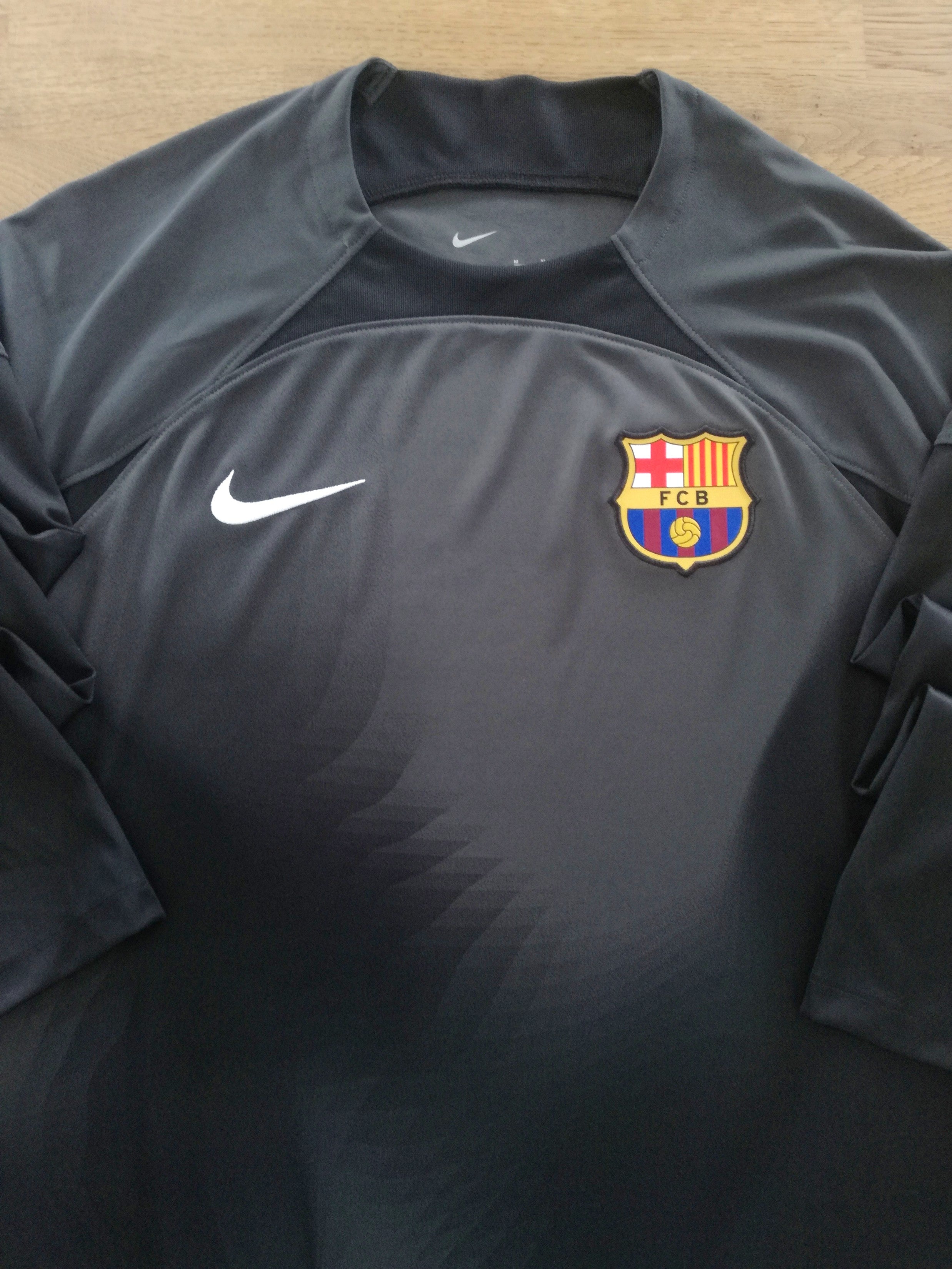 2022/23 Barcelona GK Football Shirt