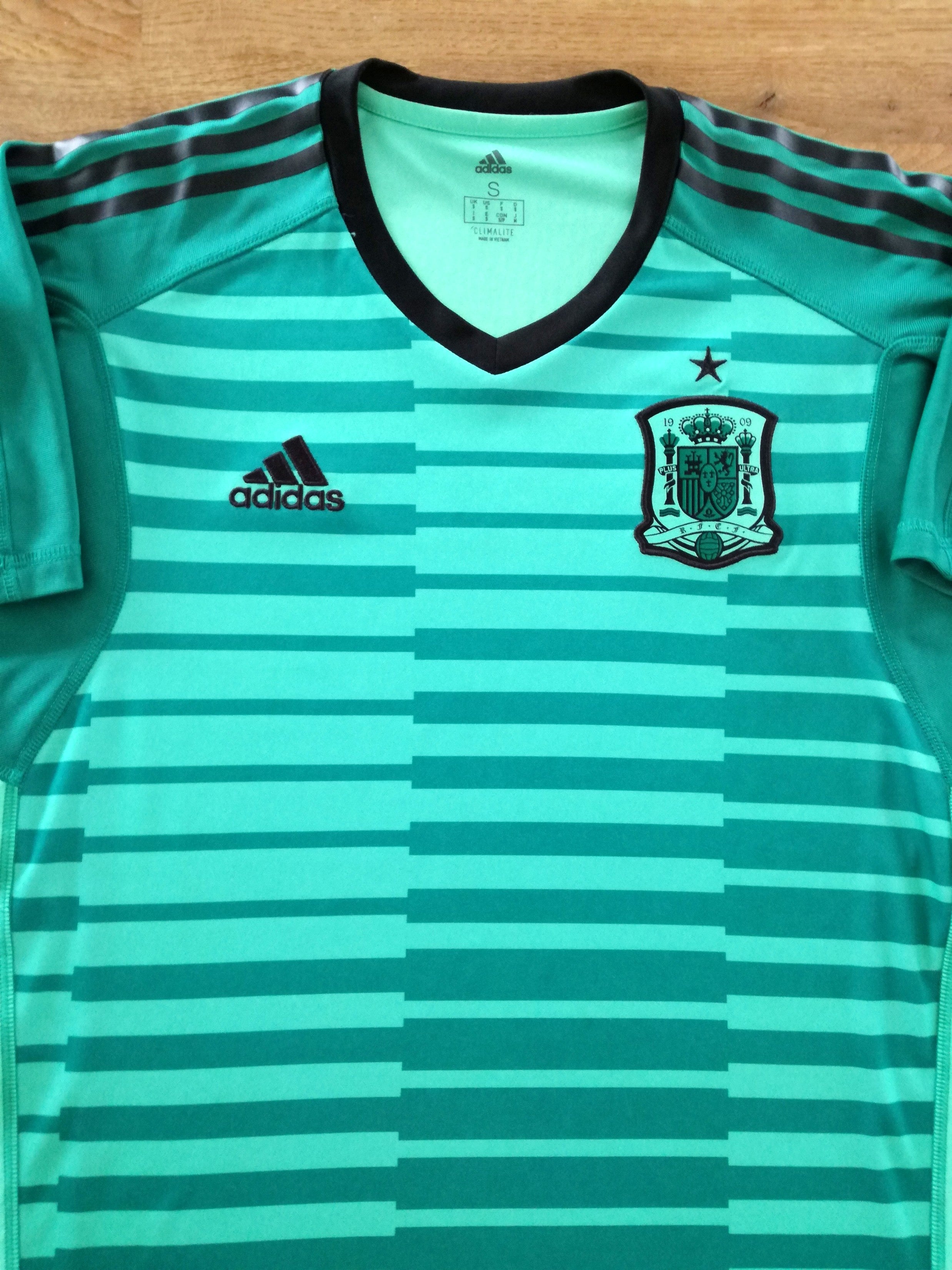 2018/19 Spain GK Football Shirt