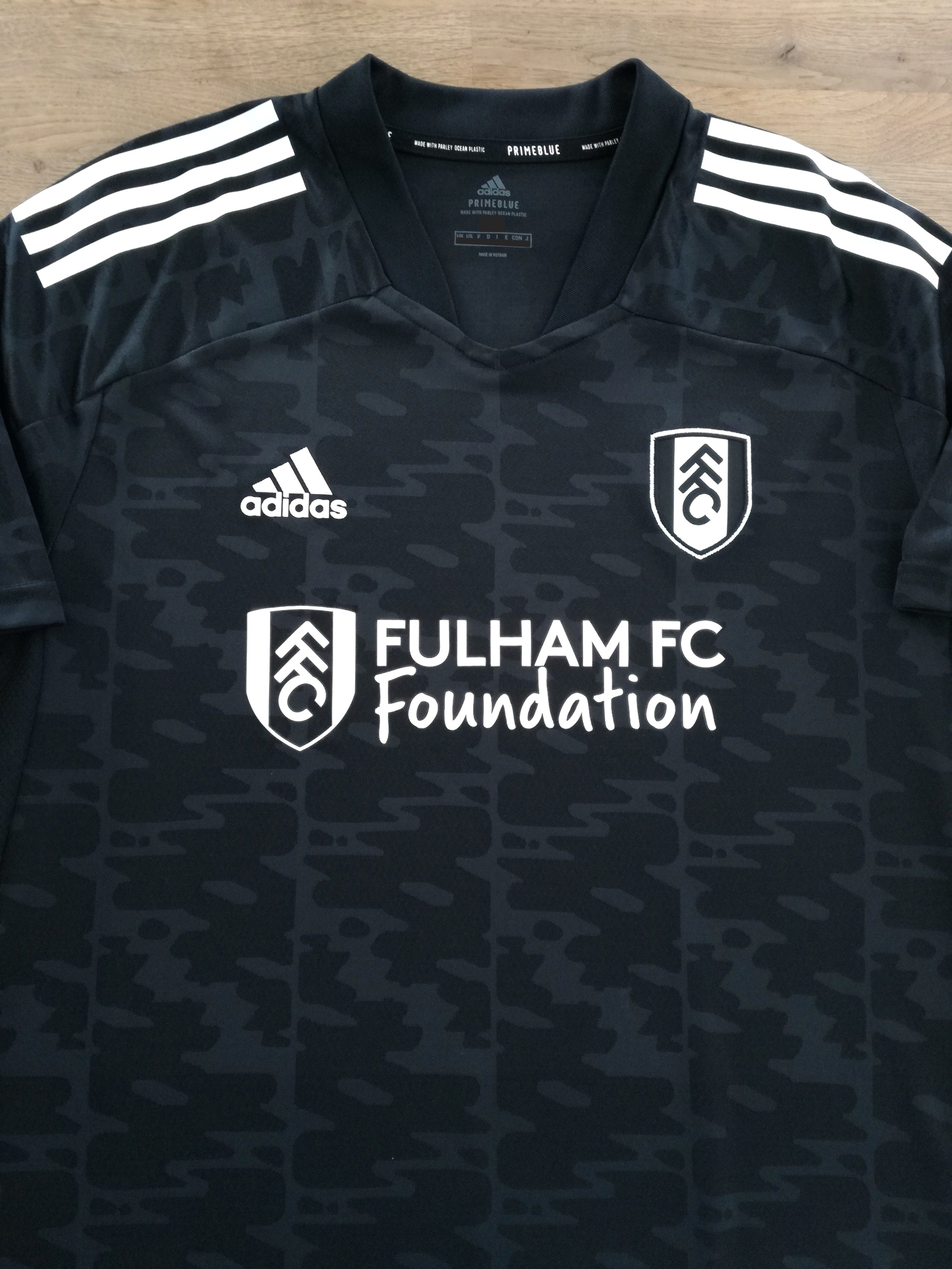 2021/22 Fulham Away Football Shirt