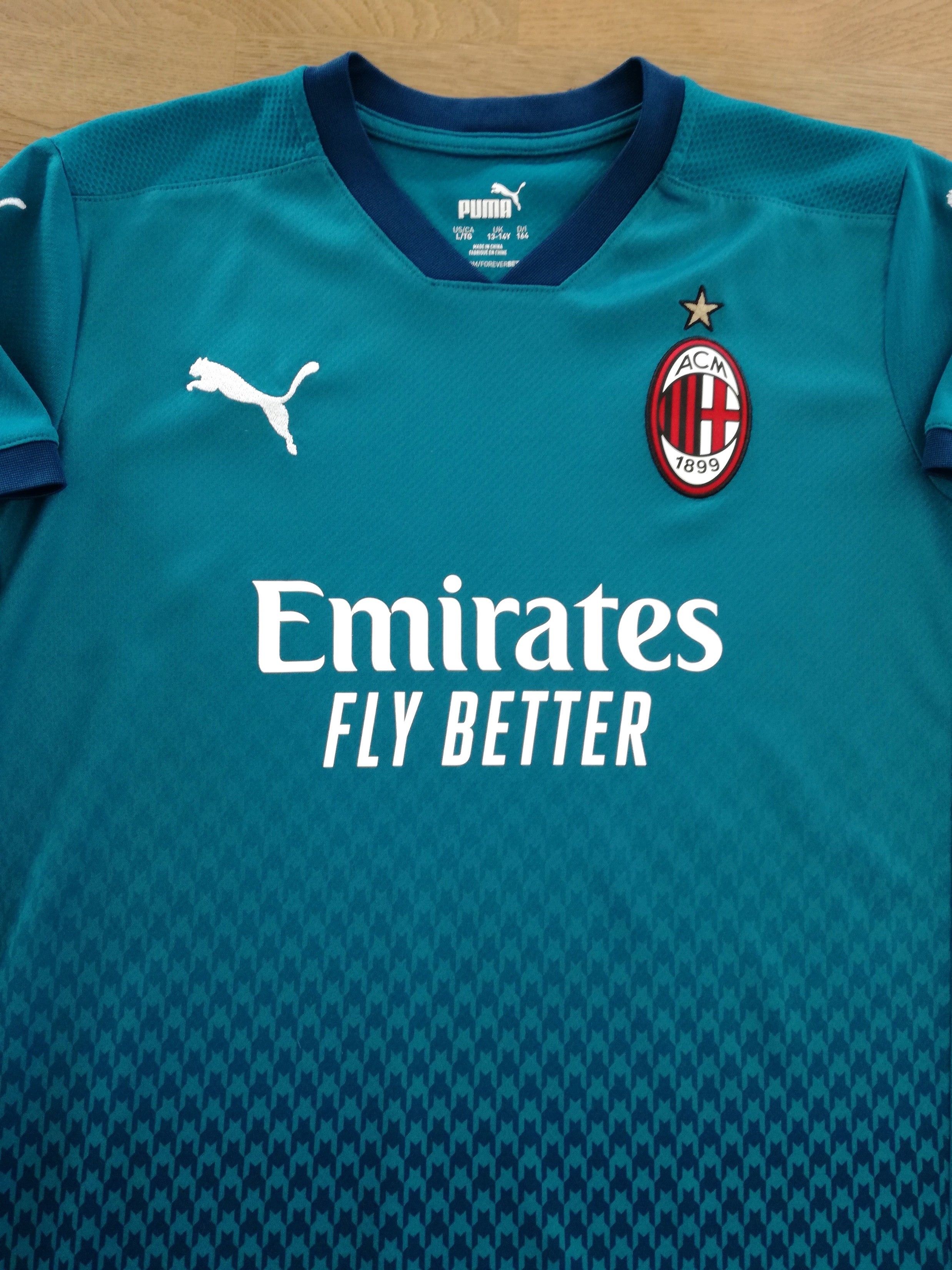 2020/21 AC Milan 3rd Football Shirt