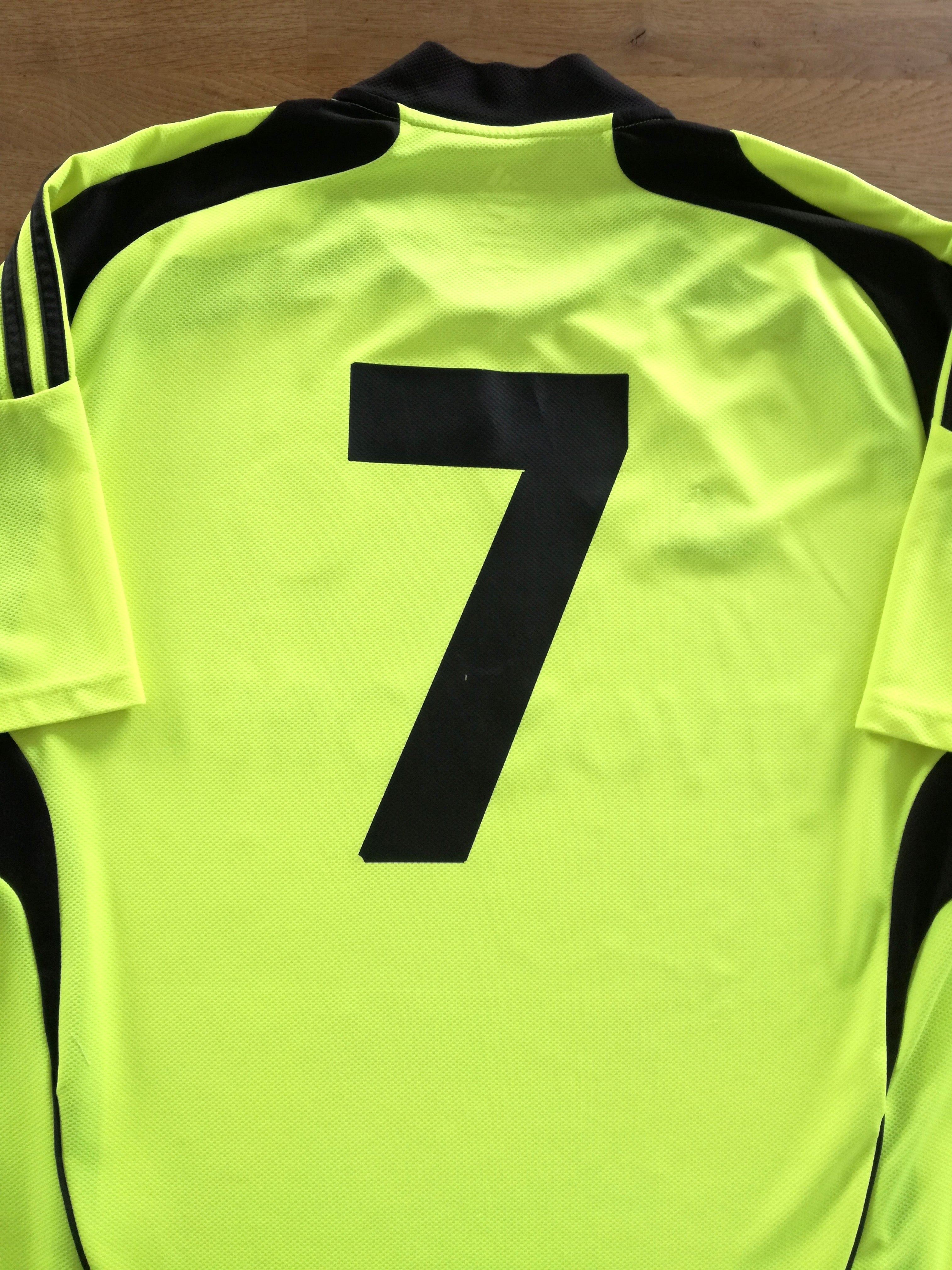 2010/11 Grasshopper Zurich Away Football Shirt #7