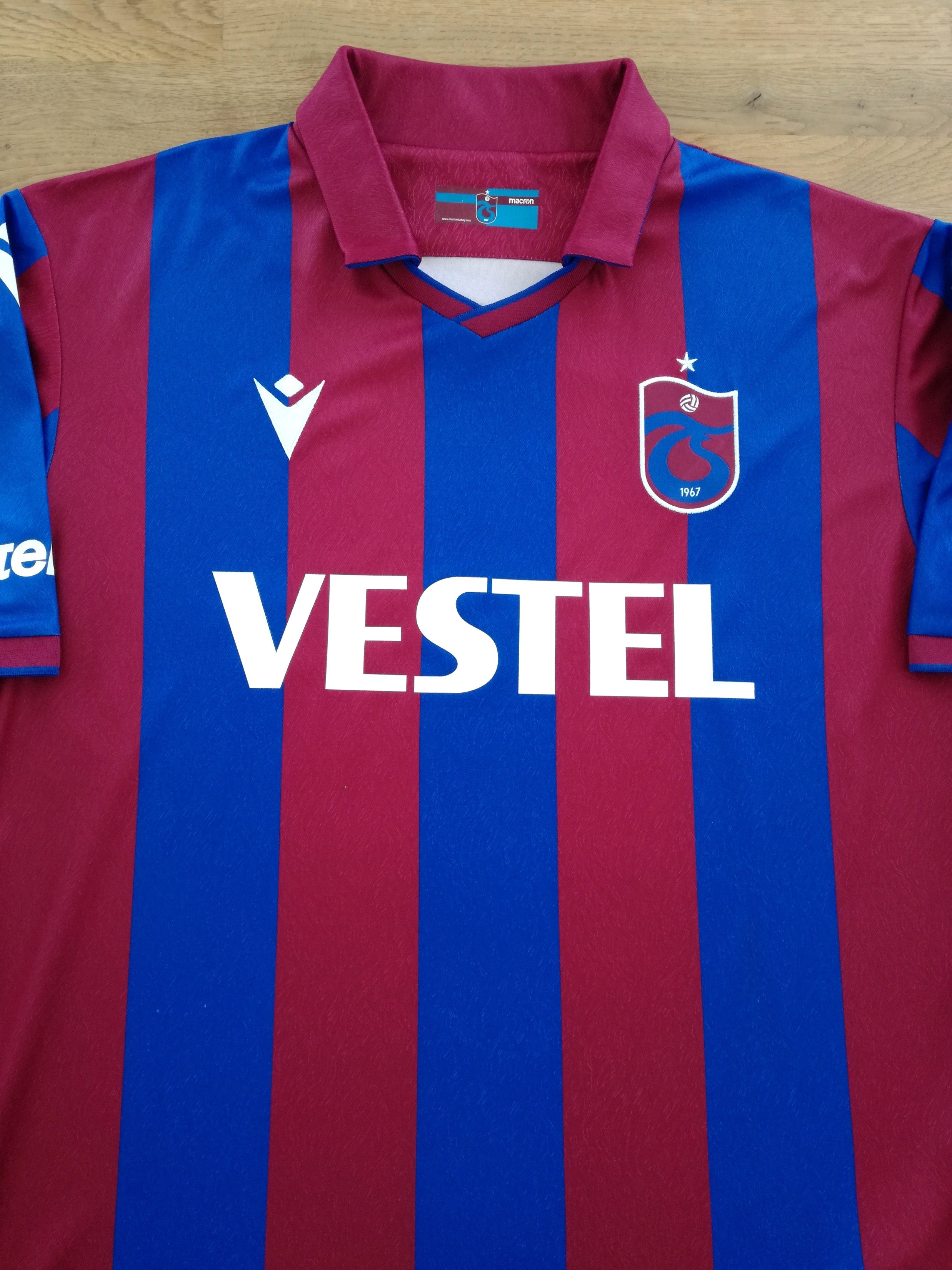 2020/21 Trabzonspor Home Football Shirt