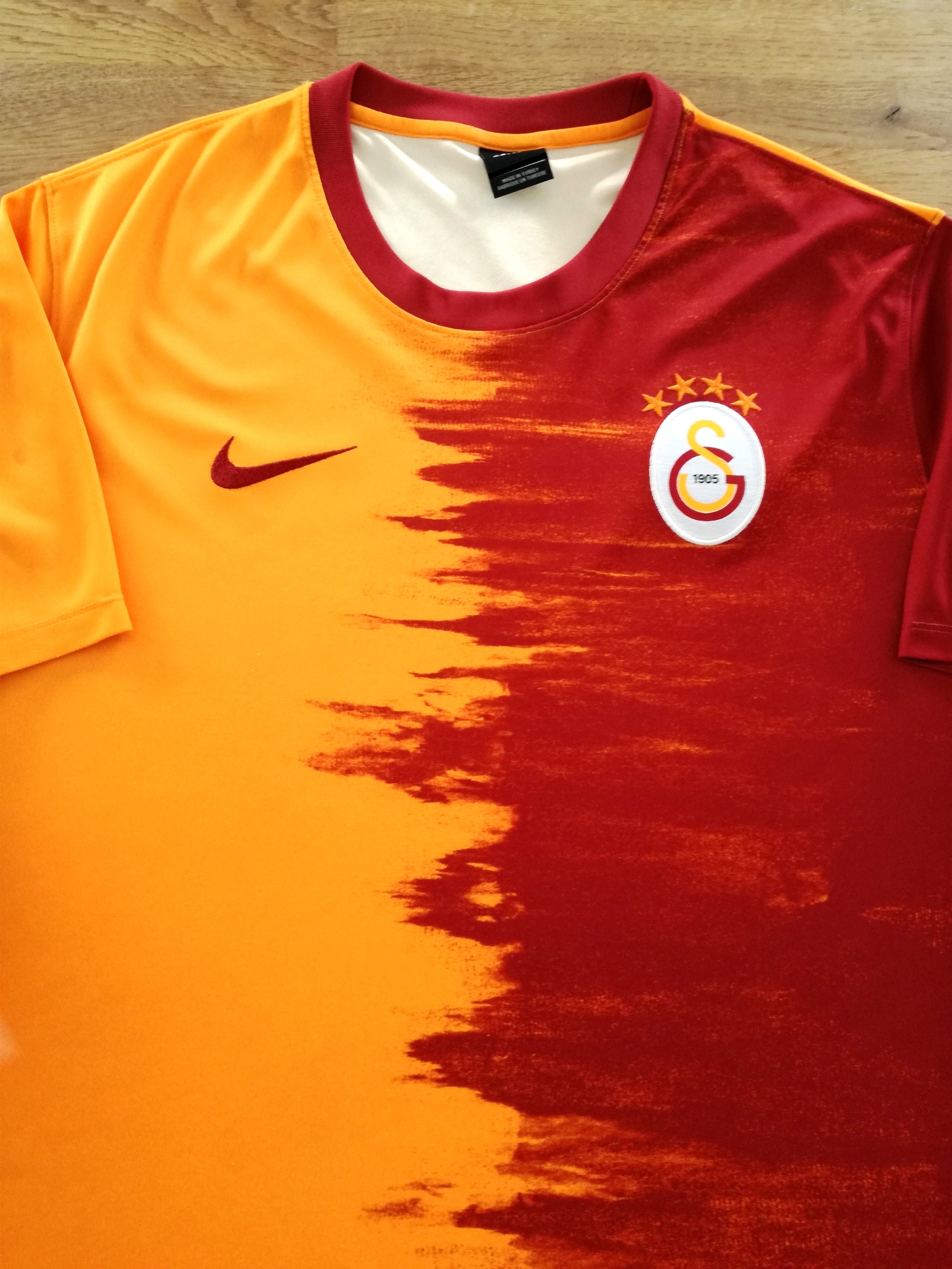 2020/21 Galatasaray Home Basic Football Shirt