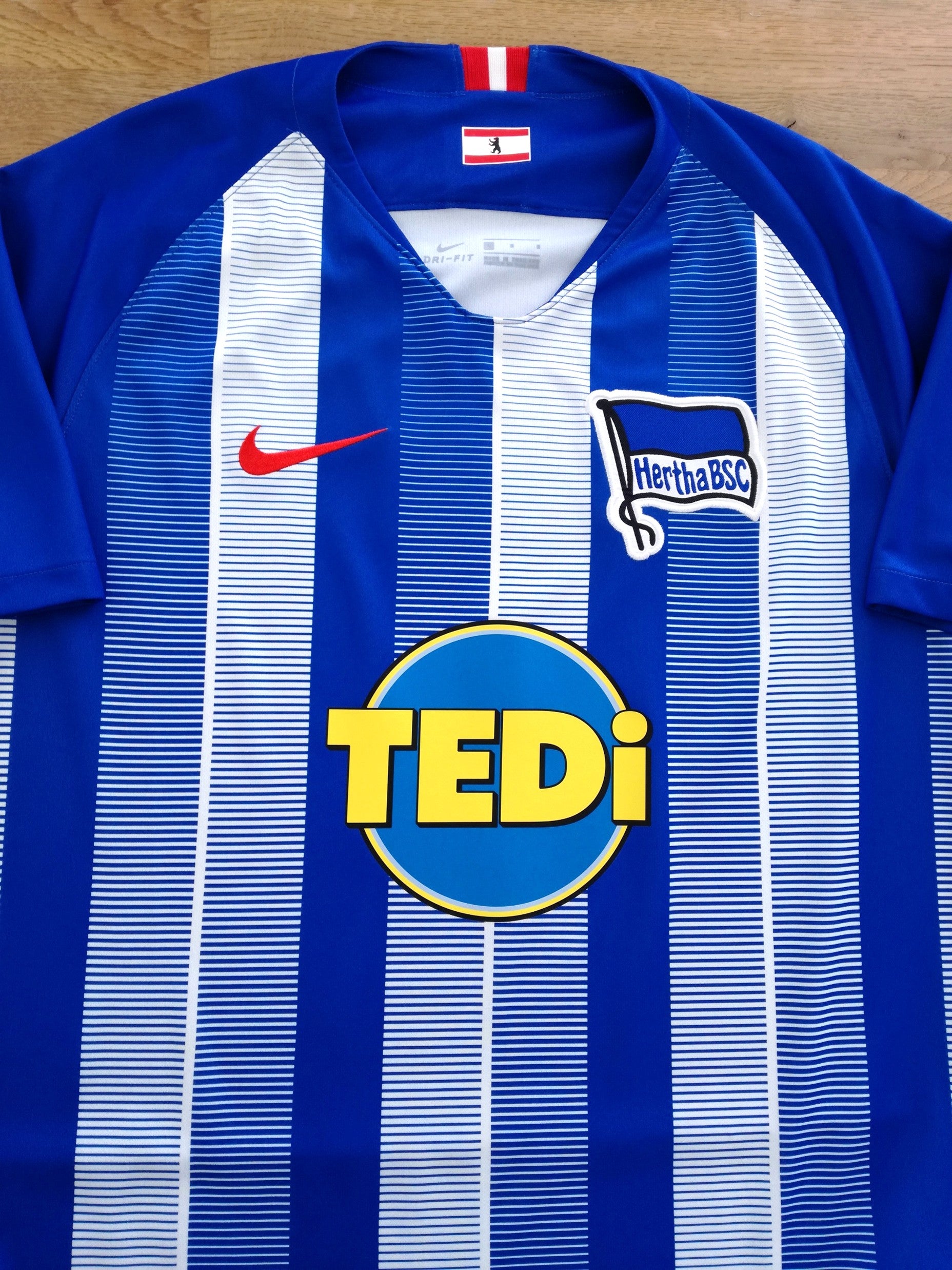 2018/19 Hertha Berlin Home Football Shirt